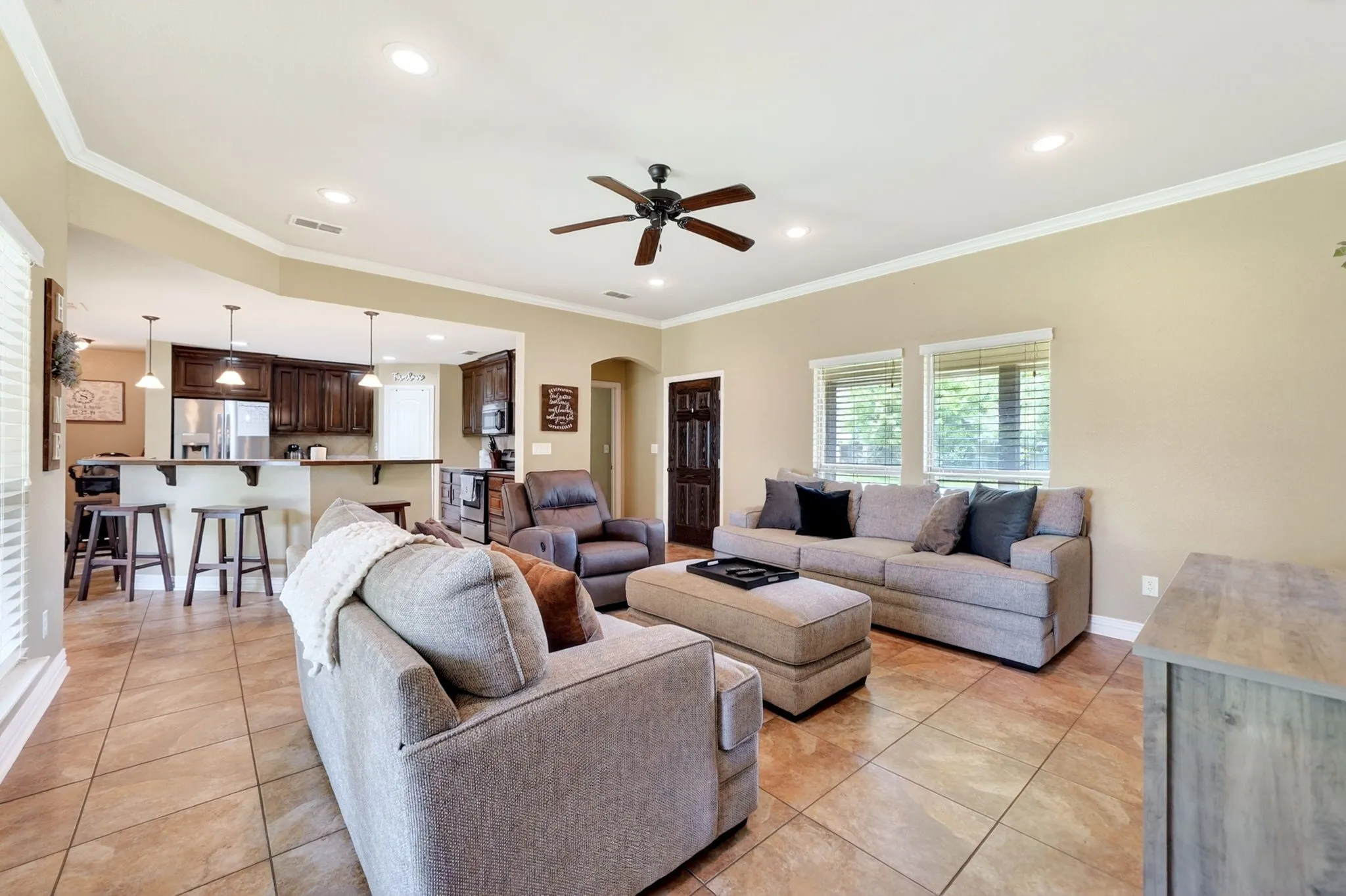 Single Family Residence For Sale in Van Zandt County , 220 Ebony Place, Van, Texas 75790, 3 Bedroom, 2 Bathroom, 2 Garage spaces, 1,562 Sqft, built in 2014, Price $269,900, mls#21301361, Real Estate Agent in Van, Homes For Sale in Van Zandt county, Homes For Sale in Van, Realtor in Van Texas, Real Estate Brokerage Independent Realty Texas, Luminita Cordes Realtor