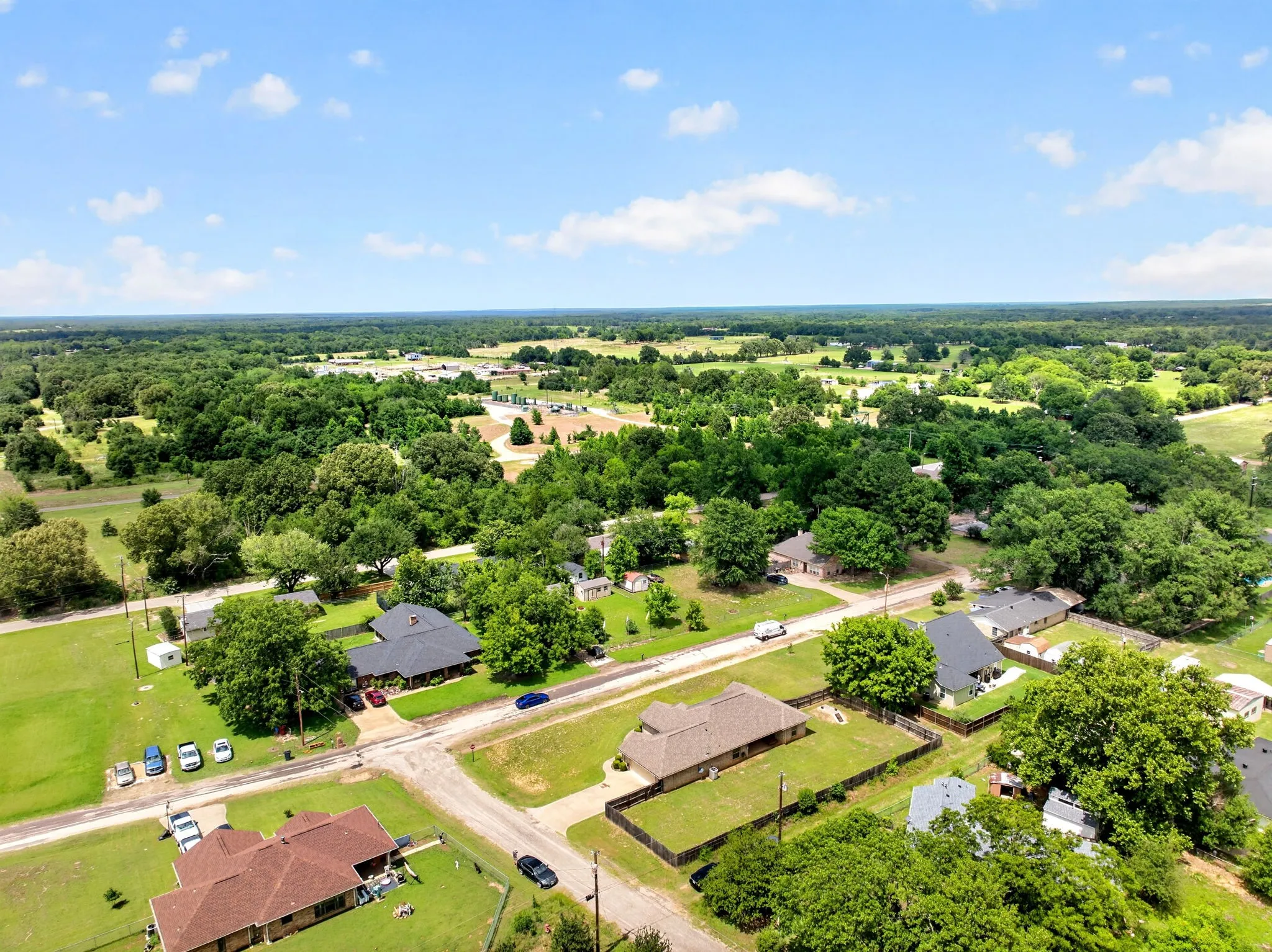 Single Family Residence For Sale in Van Zandt County , 220 Ebony Place, Van, Texas 75790, 3 Bedroom, 2 Bathroom, 2 Garage spaces, 1,562 Sqft, built in 2014, Price $269,900, mls#21301361, Real Estate Agent in Van, Homes For Sale in Van Zandt county, Homes For Sale in Van, Realtor in Van Texas, Real Estate Brokerage Independent Realty Texas, Luminita Cordes Realtor