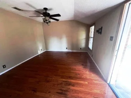 Triplex For Sale in Grayson County , 803 W Bells Boulevard, Bells, Texas 75414, 6 Bedrooms, 3 Bathrooms, Garage spaces, 0 Sqft, built in 1955, Price $389,500, mls#21298171, Real Estate Agent in Bells, Homes For Sale in Grayson county, Homes For Sale in Bells, Realtor in Bells Texas, Real Estate Brokerage Independent Realty Texas, Luminita Cordes Realtor
