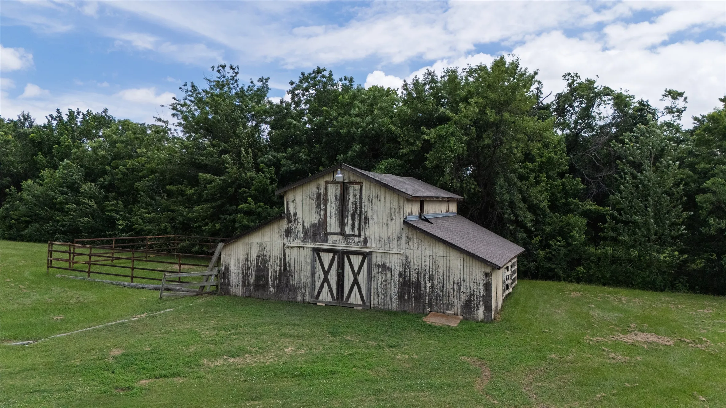 Improved Land For Sale in Tarrant County , 1215 Oakwood Trail, Southlake, Texas 76092, 0, 0, Garage spaces, 0 Sqft, built in 1980, mls#21301408, Real Estate Agent in Southlake, Homes For Sale in Tarrant county, Homes For Sale in Southlake, Realtor in Southlake Texas, Real Estate Brokerage Independent Realty Texas, Luminita Cordes Realtor