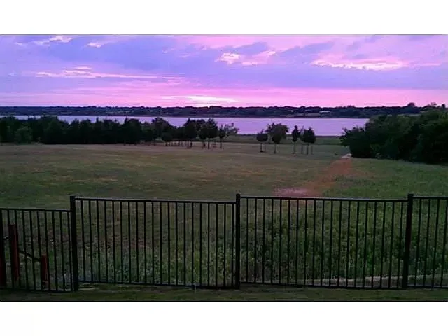 Single Family Residence For Sale in Denton County , 2832 Cresent Lake Drive, Little Elm, Texas 75068, 3 Bedrooms, 2 Bathrooms, 2 Garage spaces, 1,543 Sqft, built in 2012, Price $428,000, mls#21301395, Real Estate Agent in Little Elm, Homes For Sale in Denton county, Homes For Sale in Little Elm, Realtor in Little Elm Texas, Real Estate Brokerage Independent Realty Texas, Luminita Cordes Realtor