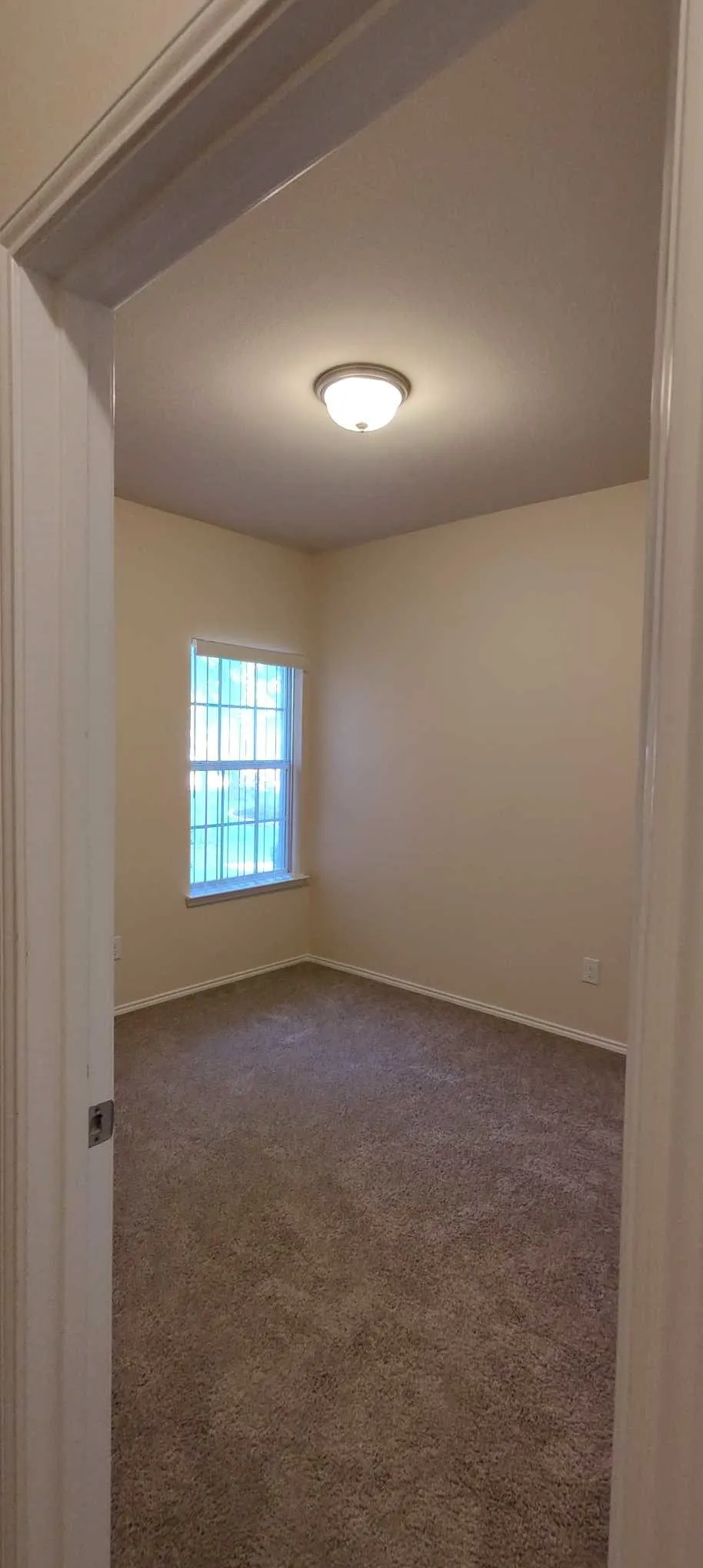 Single Family Residence For Sale in Denton County , 2832 Cresent Lake Drive, Little Elm, Texas 75068, 3 Bedrooms, 2 Bathrooms, 2 Garage spaces, 1,543 Sqft, built in 2012, Price $428,000, mls#21301395, Real Estate Agent in Little Elm, Homes For Sale in Denton county, Homes For Sale in Little Elm, Realtor in Little Elm Texas, Real Estate Brokerage Independent Realty Texas, Luminita Cordes Realtor