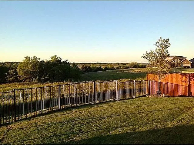 Single Family Residence For Sale in Denton County , 2832 Cresent Lake Drive, Little Elm, Texas 75068, 3 Bedrooms, 2 Bathrooms, 2 Garage spaces, 1,543 Sqft, built in 2012, Price $428,000, mls#21301395, Real Estate Agent in Little Elm, Homes For Sale in Denton county, Homes For Sale in Little Elm, Realtor in Little Elm Texas, Real Estate Brokerage Independent Realty Texas, Luminita Cordes Realtor