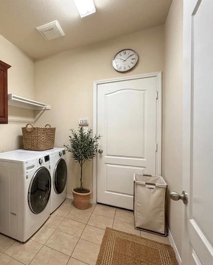 Single Family Residence For Sale in Denton County , 2832 Cresent Lake Drive, Little Elm, Texas 75068, 3 Bedrooms, 2 Bathrooms, 2 Garage spaces, 1,543 Sqft, built in 2012, Price $428,000, mls#21301395, Real Estate Agent in Little Elm, Homes For Sale in Denton county, Homes For Sale in Little Elm, Realtor in Little Elm Texas, Real Estate Brokerage Independent Realty Texas, Luminita Cordes Realtor