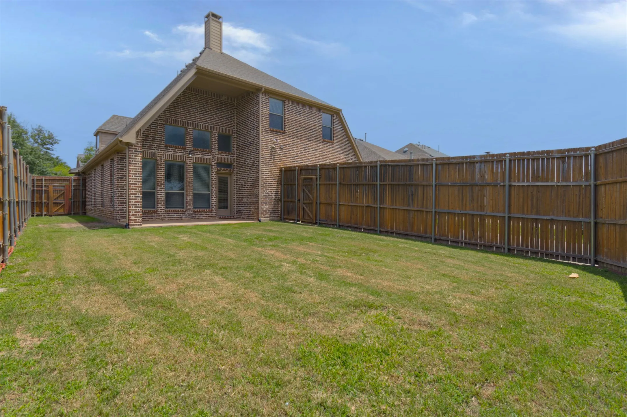 Single Family Residence For Sale in Denton County , 3223 Bainbridge Lane, Frisco, Texas 75034, 4 Bedroom, 3 Bathroom, 2 Garage spaces, 3,270 Sqft, built in 2007, mls#21300160, Real Estate Agent in Frisco, Homes For Sale in Denton county, Homes For Sale in Frisco, Realtor in Frisco Texas, Real Estate Brokerage Independent Realty Texas, Luminita Cordes Realtor