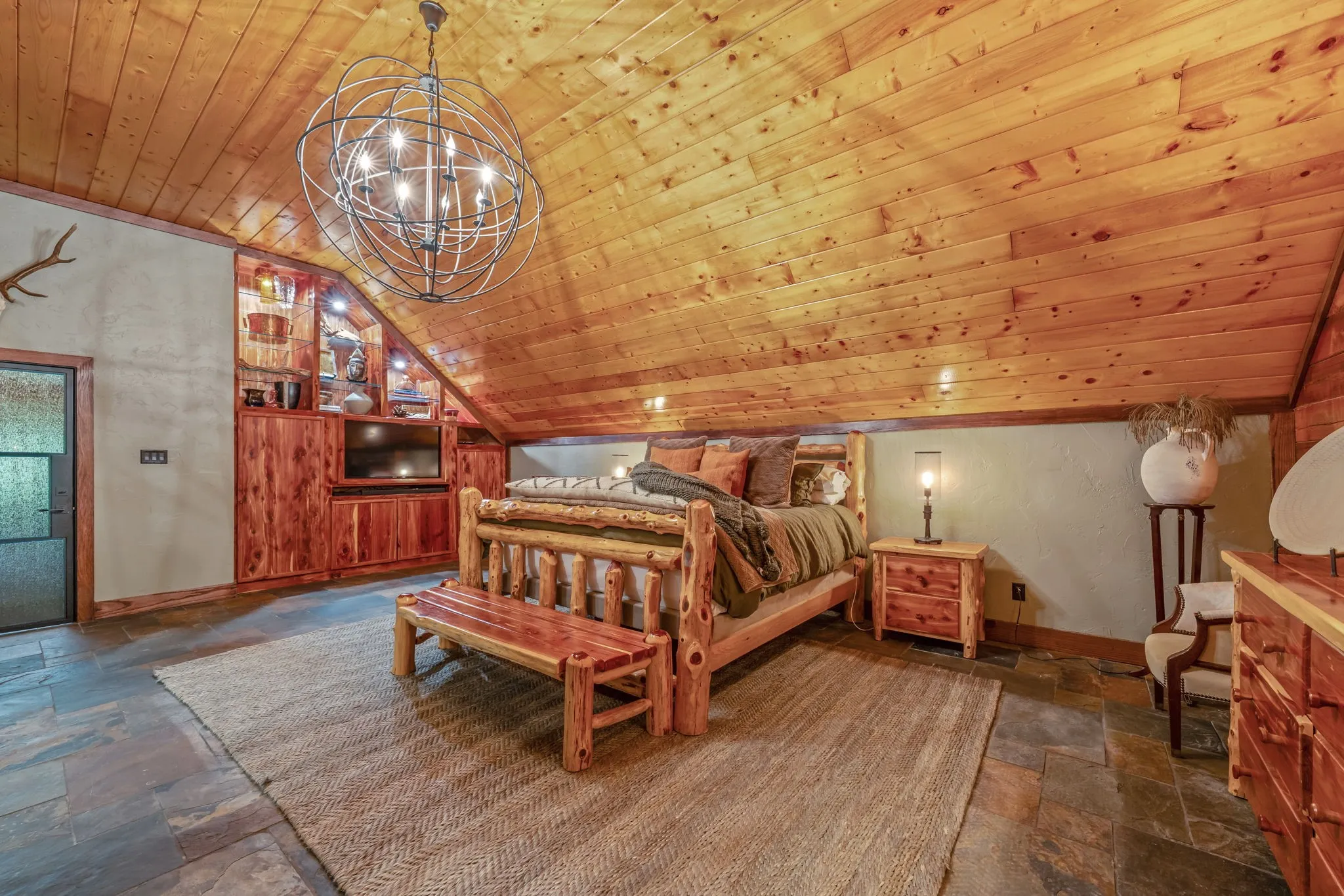Farm For Sale in Wood County , 199 PR 5260, Quitman, Texas 75783, 5 Bedroom, 5 Bathroom, 2 Garage spaces, 5,550 Sqft, built in 2011, mls#21301328, Real Estate Agent in Quitman, Homes For Sale in Wood county, Homes For Sale in Quitman, Realtor in Quitman Texas, Real Estate Brokerage Independent Realty Texas, Luminita Cordes Realtor