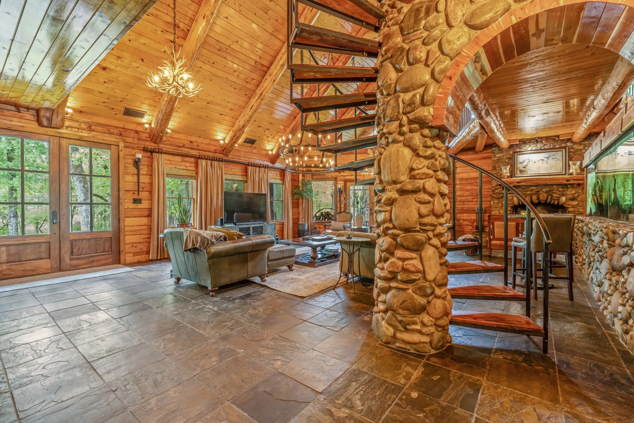 Farm For Sale in Wood County , 199 PR 5260, Quitman, Texas 75783, 5 Bedroom, 5 Bathroom, 2 Garage spaces, 5,550 Sqft, built in 2011, mls#21301328, Real Estate Agent in Quitman, Homes For Sale in Wood county, Homes For Sale in Quitman, Realtor in Quitman Texas, Real Estate Brokerage Independent Realty Texas, Luminita Cordes Realtor