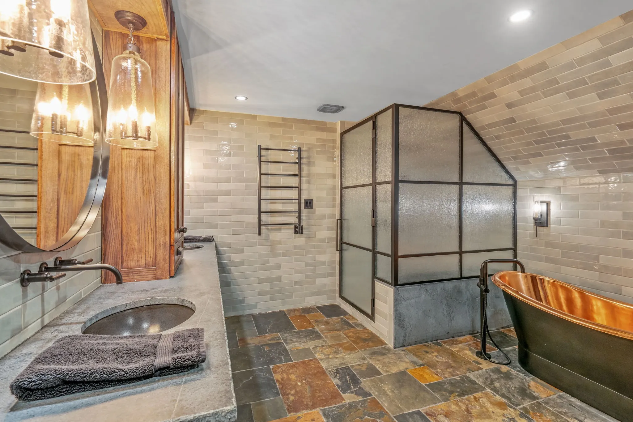 Farm For Sale in Wood County , 199 PR 5260, Quitman, Texas 75783, 5 Bedroom, 5 Bathroom, 2 Garage spaces, 5,550 Sqft, built in 2011, mls#21301328, Real Estate Agent in Quitman, Homes For Sale in Wood county, Homes For Sale in Quitman, Realtor in Quitman Texas, Real Estate Brokerage Independent Realty Texas, Luminita Cordes Realtor