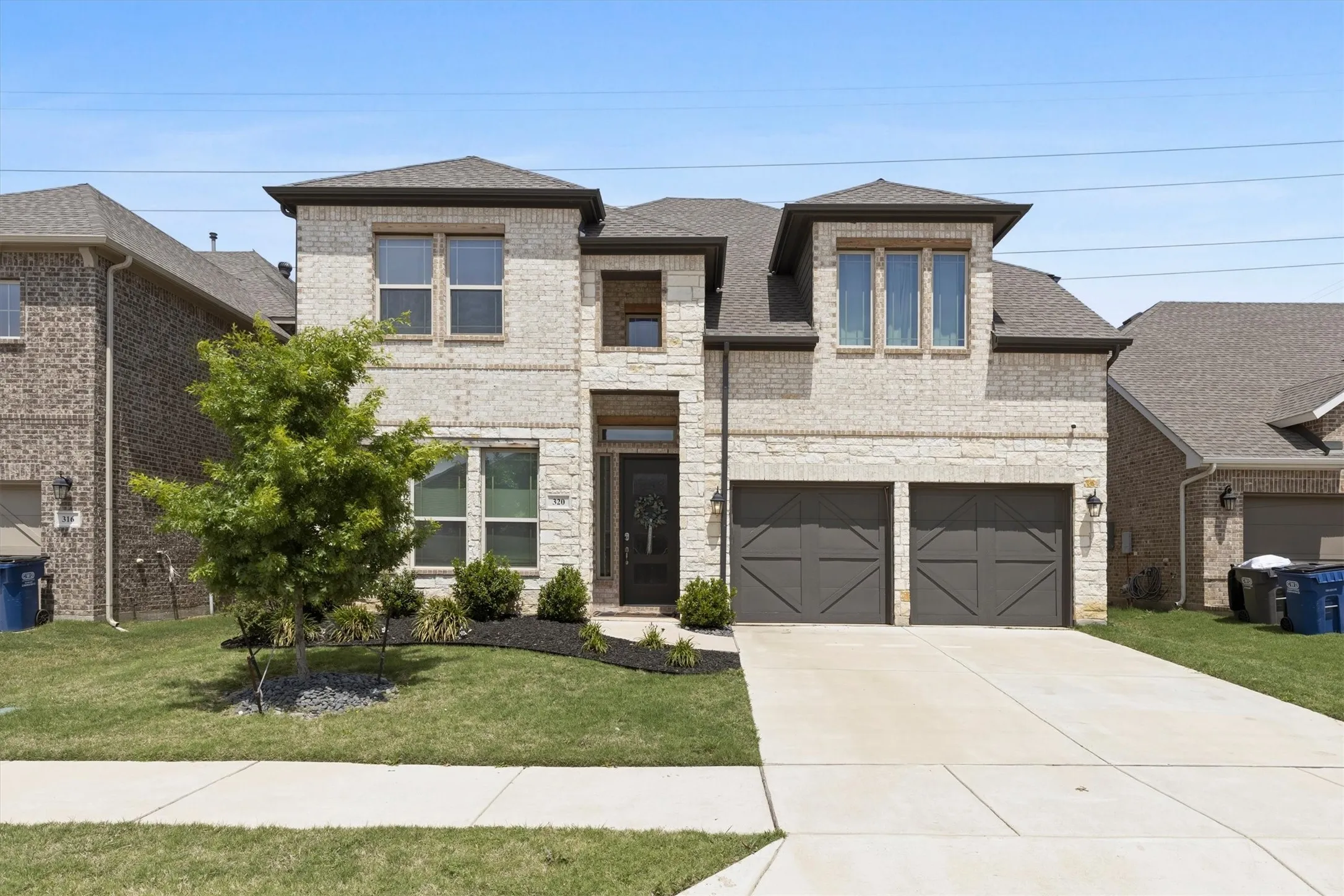 Single Family Residence For Sale in Denton County , 320 Moonvine Drive, Little Elm, Texas 75068, 4 Bedroom, 4 Bathroom, 2 Garage spaces, 3,497 Sqft, built in 2021, mls#21300910, Real Estate Agent in Little Elm, Homes For Sale in Denton county, Homes For Sale in Little Elm, Realtor in Little Elm Texas, Real Estate Brokerage Independent Realty Texas, Luminita Cordes Realtor