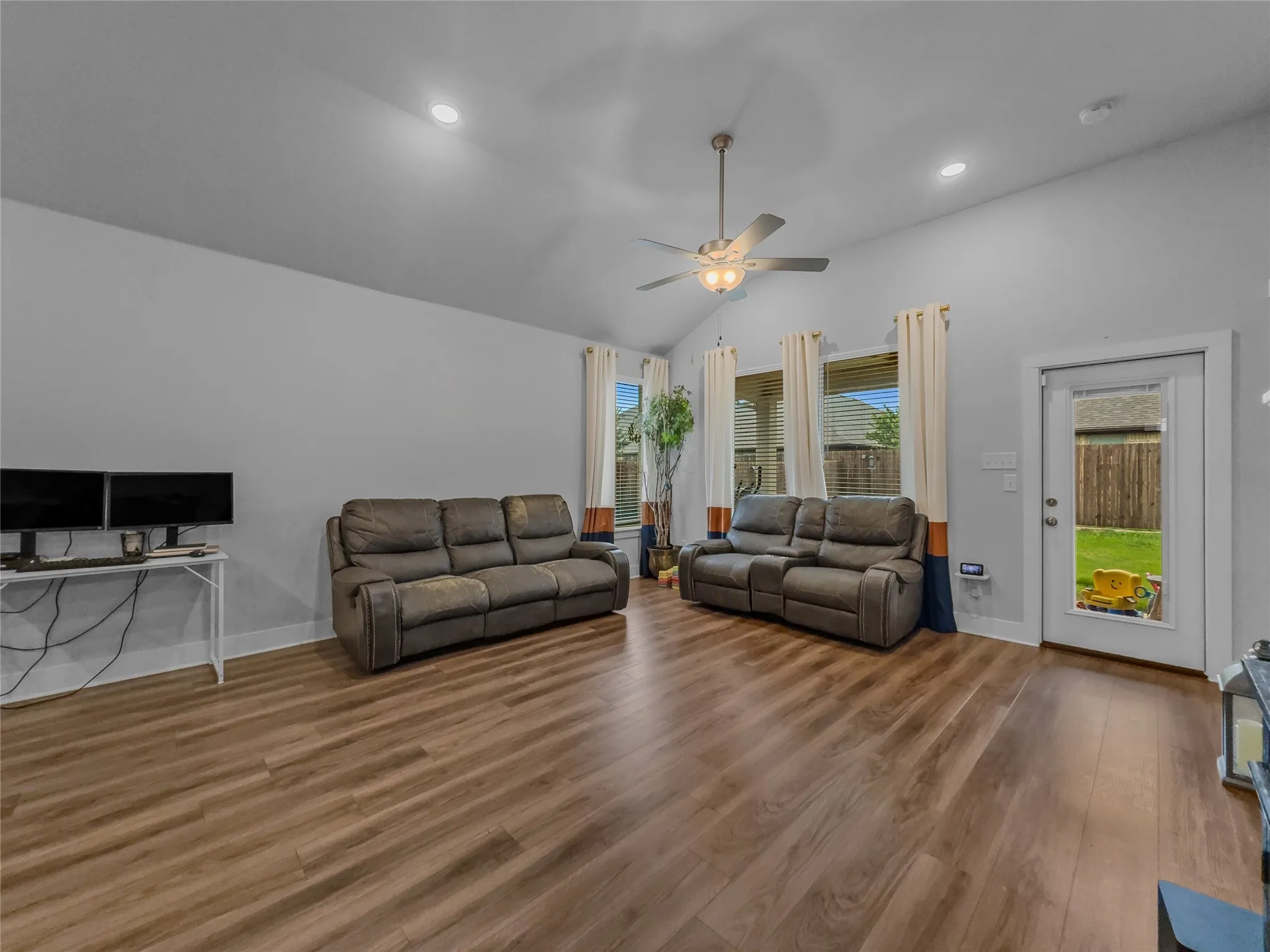 Single Family Residence For Sale in Rockwall County , 377 Edmund Lane, Fate, Texas 75087, 4 Bedroom, 3 Bathroom, 2 Garage spaces, 2,204 Sqft, built in 2021, mls#21301431, Real Estate Agent in Fate, Homes For Sale in Rockwall county, Homes For Sale in Fate, Realtor in Fate Texas, Real Estate Brokerage Independent Realty Texas, Luminita Cordes Realtor