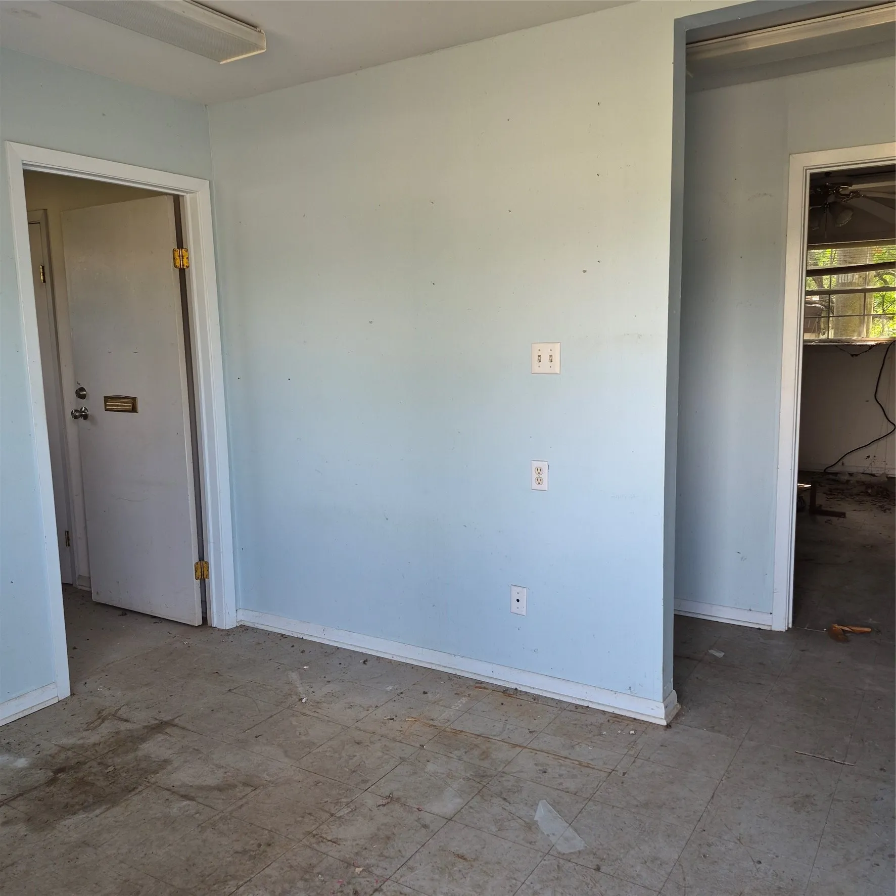 Office For Sale in Van Zandt County , 24981 State Highway 64, Canton, Texas 75103, 0, 0, Garage spaces, 0 Sqft, built in 2007, mls#21301397, Real Estate Agent in Canton, Homes For Sale in Van Zandt county, Homes For Sale in Canton, Realtor in Canton Texas, Real Estate Brokerage Independent Realty Texas, Luminita Cordes Realtor