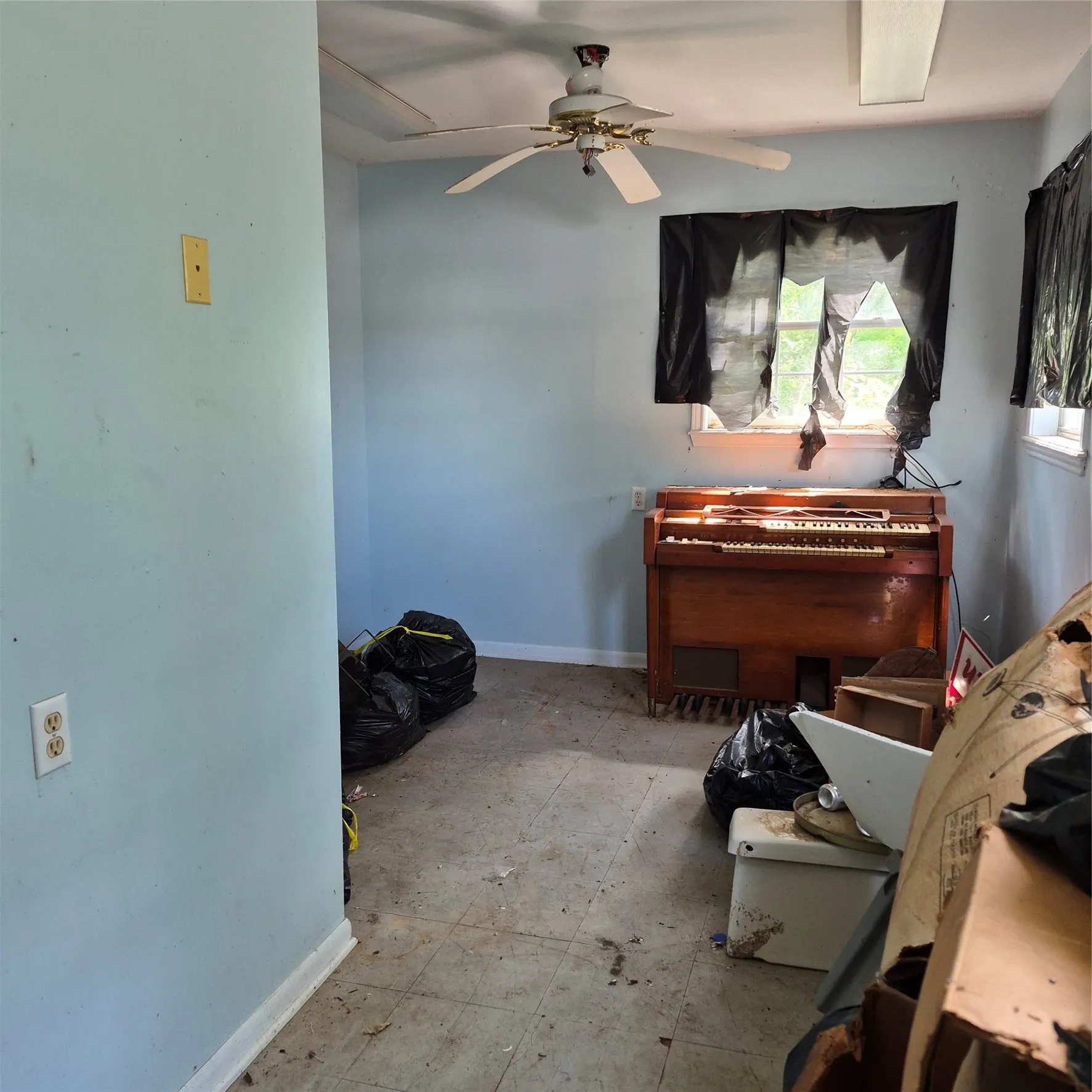 Office For Sale in Van Zandt County , 24981 State Highway 64, Canton, Texas 75103, 0, 0, Garage spaces, 0 Sqft, built in 2007, mls#21301397, Real Estate Agent in Canton, Homes For Sale in Van Zandt county, Homes For Sale in Canton, Realtor in Canton Texas, Real Estate Brokerage Independent Realty Texas, Luminita Cordes Realtor