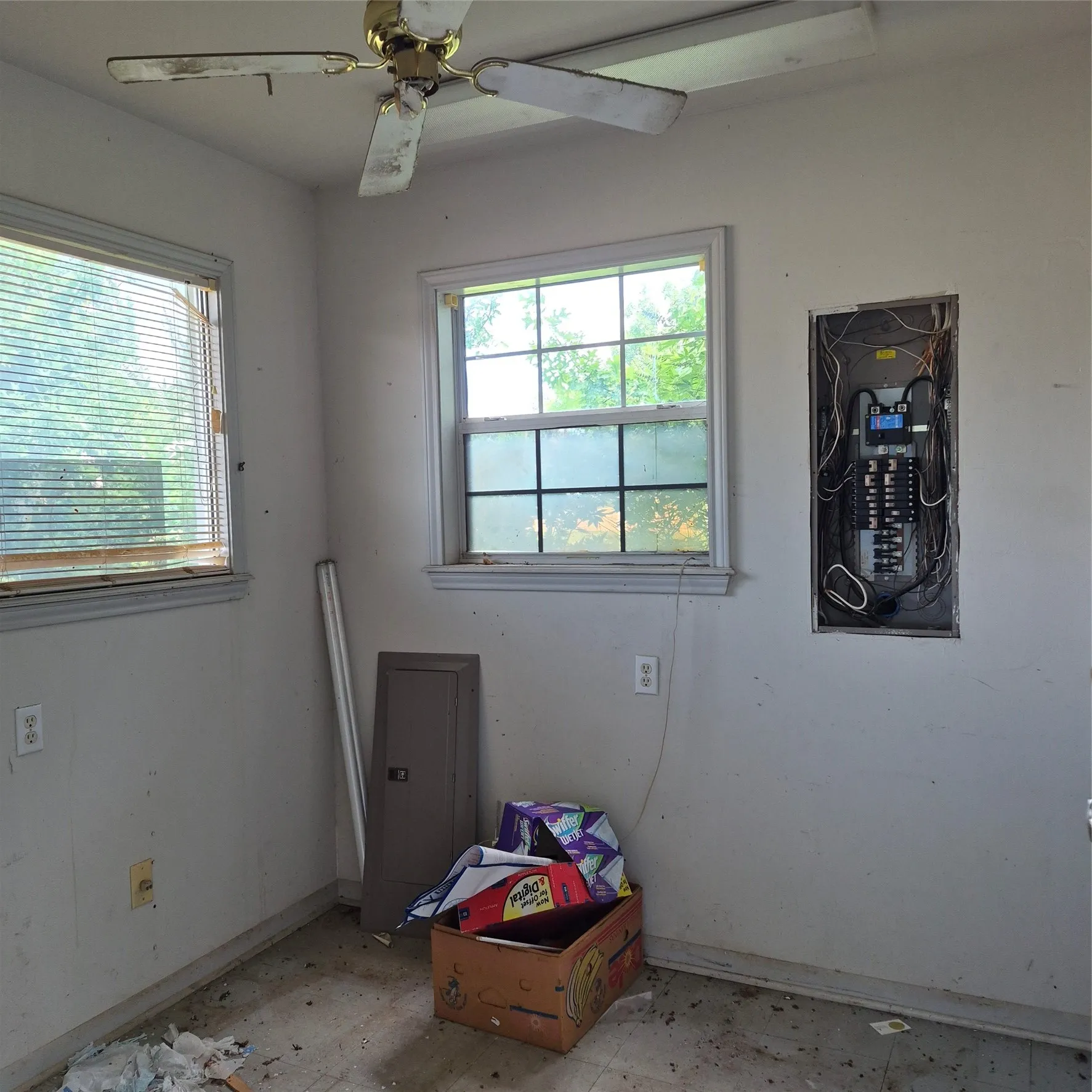 Office For Sale in Van Zandt County , 24981 State Highway 64, Canton, Texas 75103, 0, 0, Garage spaces, 0 Sqft, built in 2007, mls#21301397, Real Estate Agent in Canton, Homes For Sale in Van Zandt county, Homes For Sale in Canton, Realtor in Canton Texas, Real Estate Brokerage Independent Realty Texas, Luminita Cordes Realtor