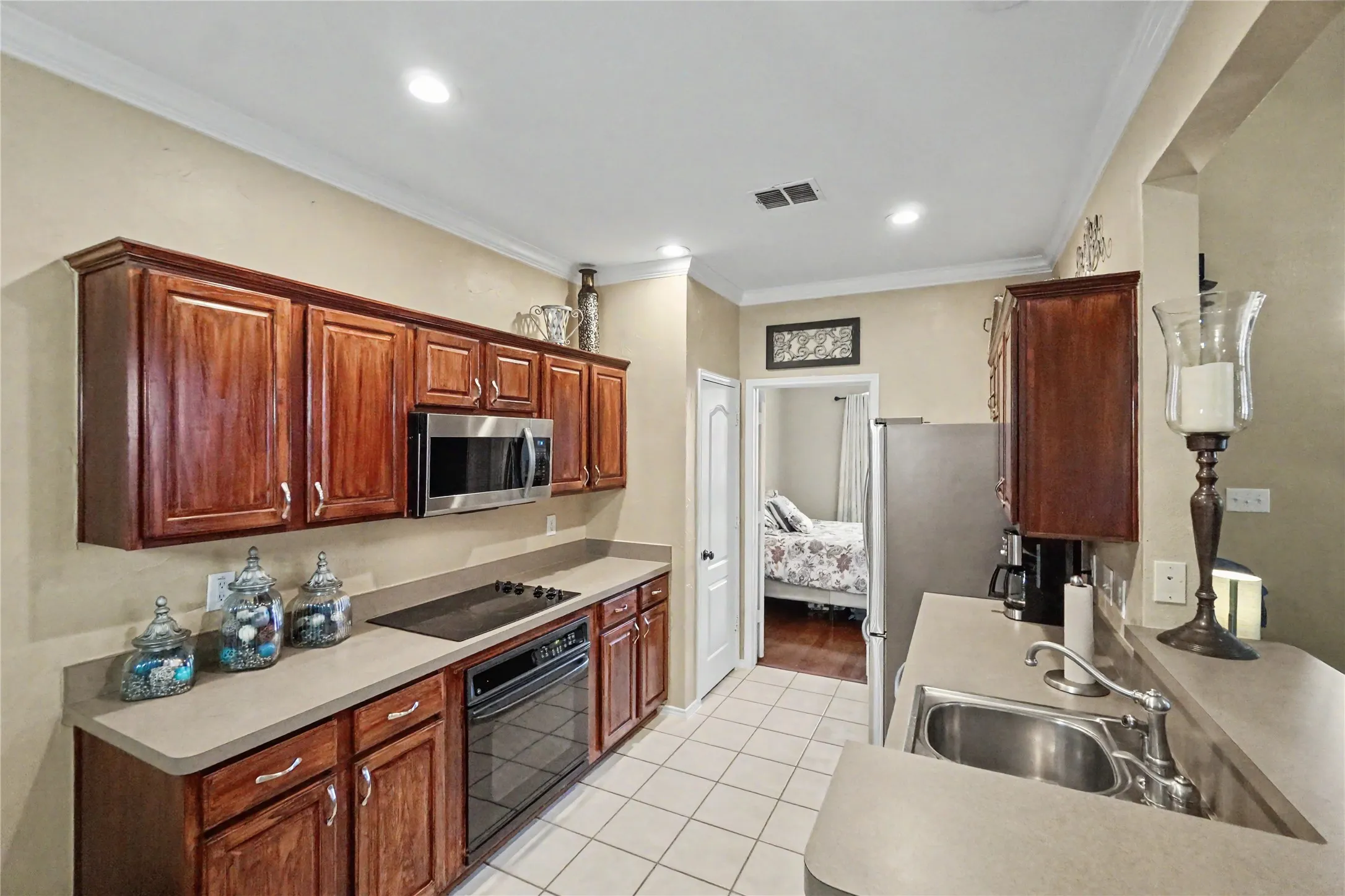 Single Family Residence For Sale in Dallas County , 519 Hawken Drive, Coppell, Texas 75019, 3 Bedroom, 3 Bathroom, 2 Garage spaces, 1,803 Sqft, built in 2001, mls#21301390, Real Estate Agent in Coppell, Homes For Sale in Dallas county, Homes For Sale in Coppell, Realtor in Coppell Texas, Real Estate Brokerage Independent Realty Texas, Luminita Cordes Realtor