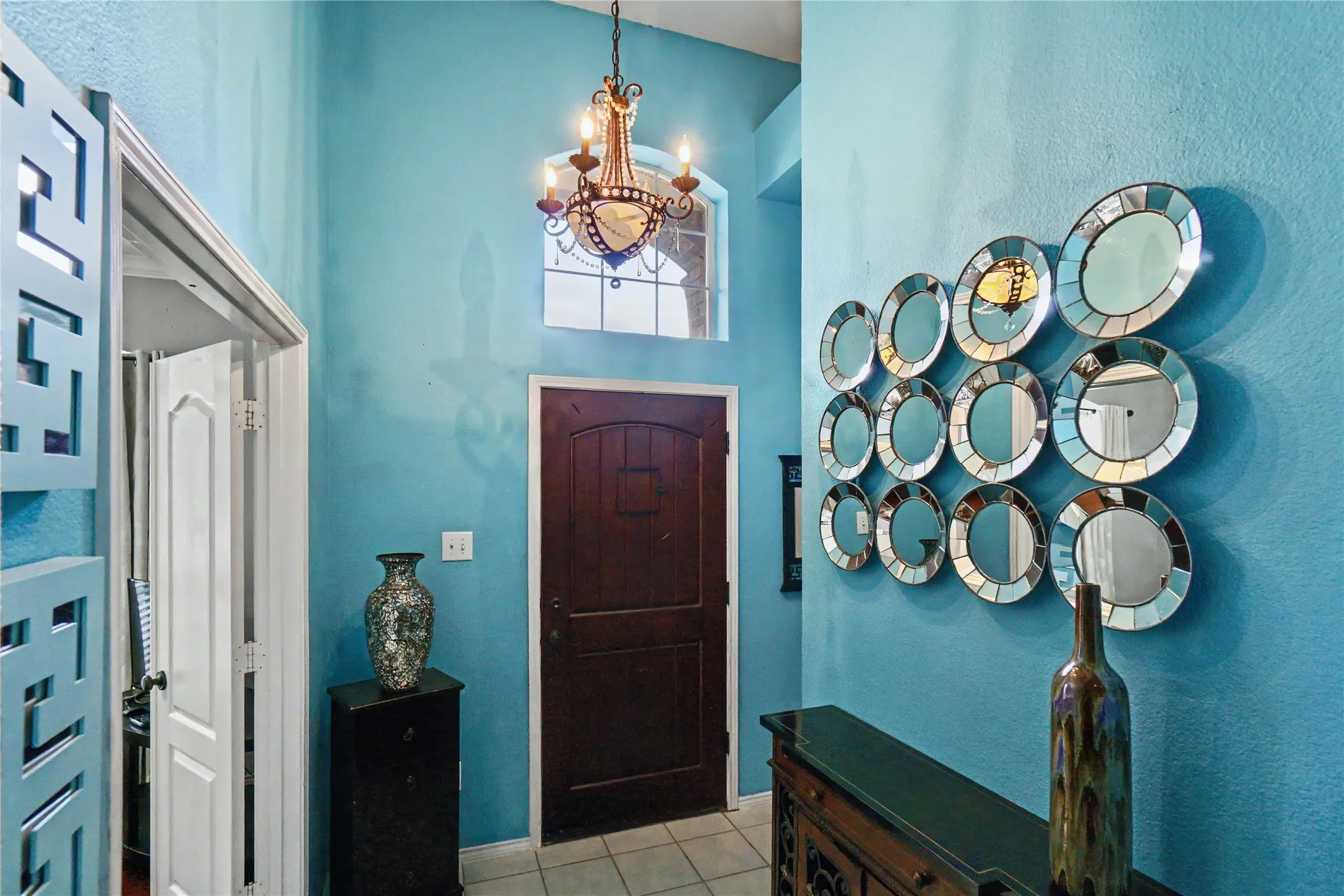 Single Family Residence For Sale in Dallas County , 519 Hawken Drive, Coppell, Texas 75019, 3 Bedroom, 3 Bathroom, 2 Garage spaces, 1,803 Sqft, built in 2001, mls#21301390, Real Estate Agent in Coppell, Homes For Sale in Dallas county, Homes For Sale in Coppell, Realtor in Coppell Texas, Real Estate Brokerage Independent Realty Texas, Luminita Cordes Realtor