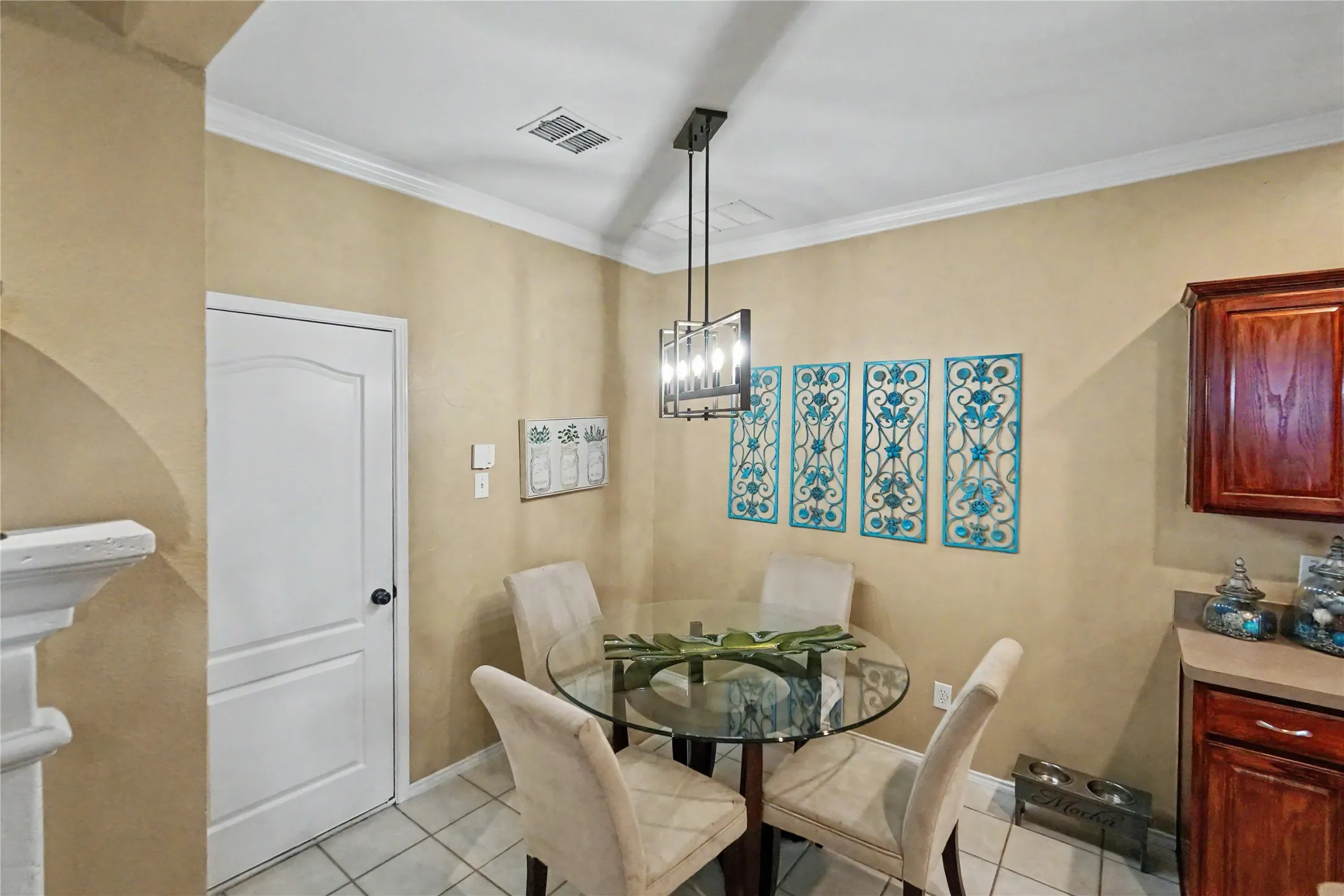 Single Family Residence For Sale in Dallas County , 519 Hawken Drive, Coppell, Texas 75019, 3 Bedroom, 3 Bathroom, 2 Garage spaces, 1,803 Sqft, built in 2001, mls#21301390, Real Estate Agent in Coppell, Homes For Sale in Dallas county, Homes For Sale in Coppell, Realtor in Coppell Texas, Real Estate Brokerage Independent Realty Texas, Luminita Cordes Realtor