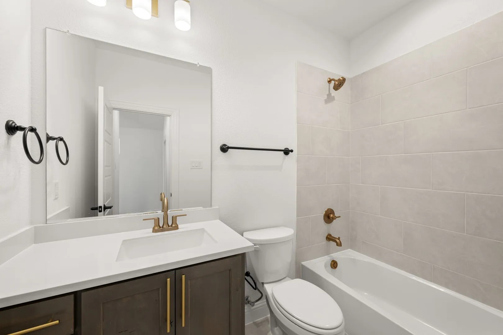 116 Calf- Bathroom-3
