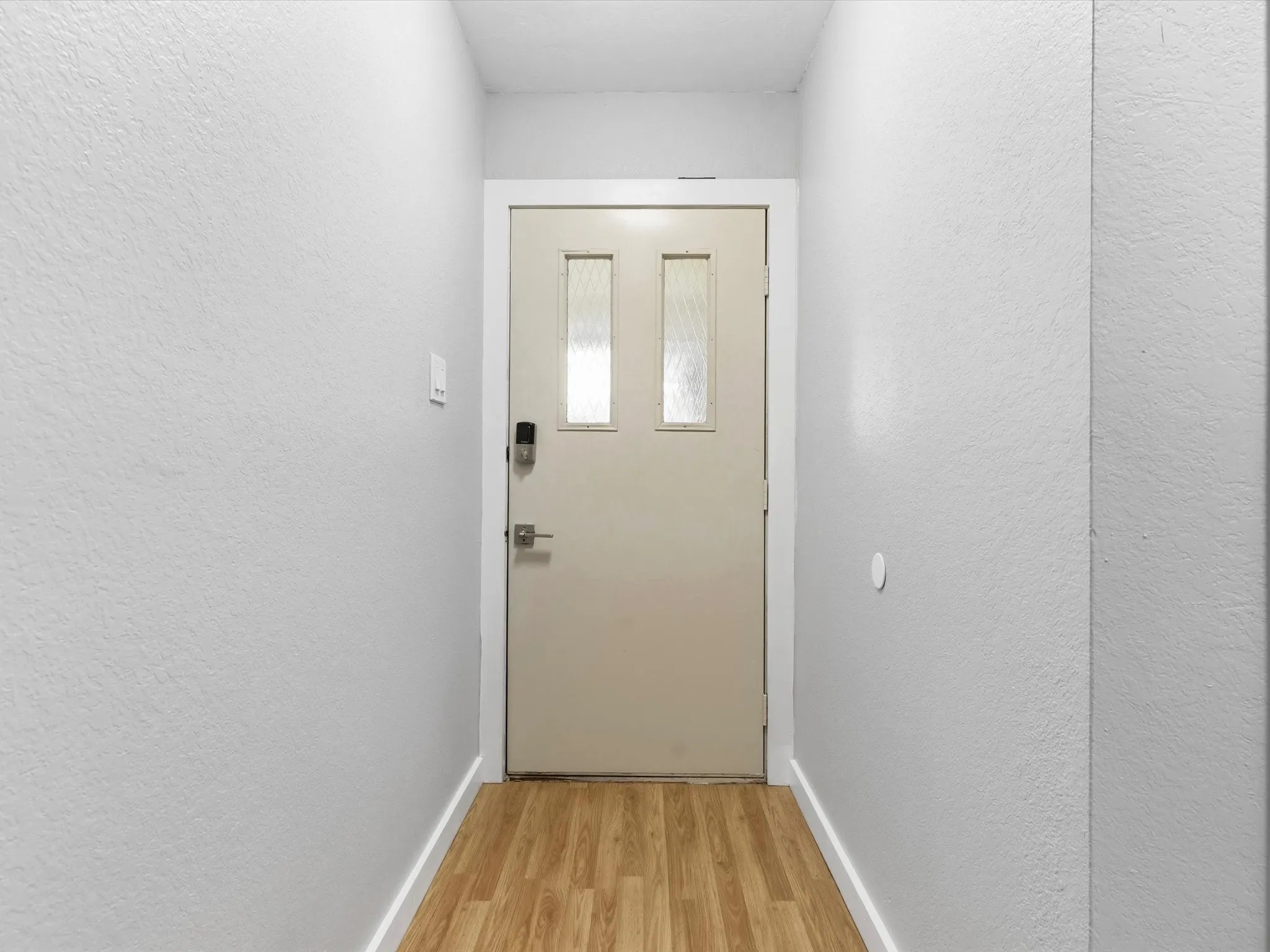 Single Family Residence For Sale in Tarrant County , 1008 Green Ridge Terrace, Saginaw, Texas 76179, 3 Bedroom, 2 Bathroom, 2 Garage spaces, 1,552 Sqft, built in 1984, mls#21301169, Real Estate Agent in Saginaw, Homes For Sale in Tarrant county, Homes For Sale in Saginaw, Realtor in Saginaw Texas, Real Estate Brokerage Independent Realty Texas, Luminita Cordes Realtor