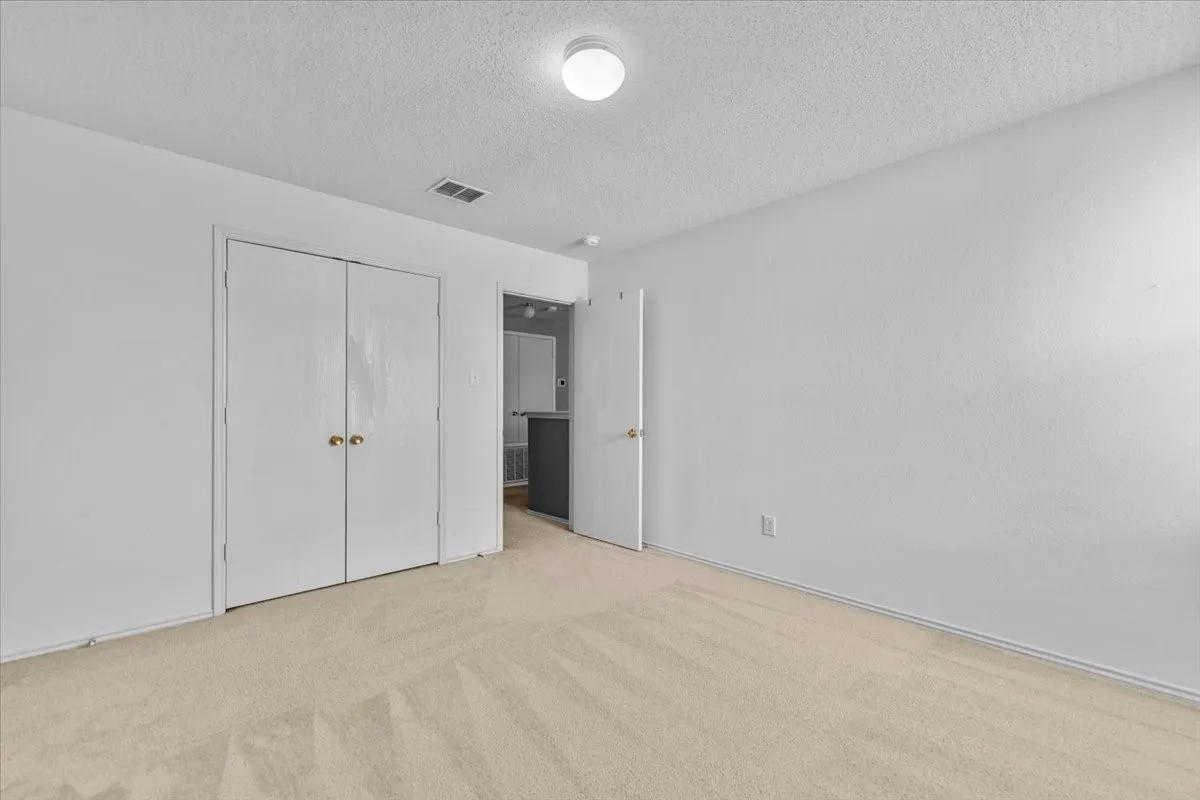 Single Family Residence For Rent in Collin County , 5401 Pandale Valley Drive, Mc Kinney, Texas 75071, 4 Bedroom, 3 Bathroom, 2 Garage spaces, 2,908 Sqft, built in 2003, mls#21297164, Real Estate Agent in Mc Kinney, Homes For Rent in Collin county, Homes For Rent in Mc Kinney, Realtor in Mc Kinney Texas, Real Estate Brokerage Independent Realty Texas, Luminita Cordes Realtor