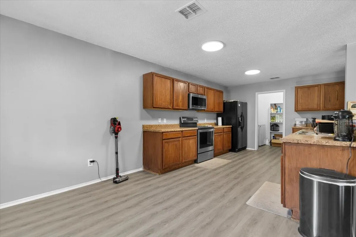 Single Family Residence For Rent in Collin County , 5401 Pandale Valley Drive, Mc Kinney, Texas 75071, 4 Bedroom, 3 Bathroom, 2 Garage spaces, 2,908 Sqft, built in 2003, mls#21297164, Real Estate Agent in Mc Kinney, Homes For Rent in Collin county, Homes For Rent in Mc Kinney, Realtor in Mc Kinney Texas, Real Estate Brokerage Independent Realty Texas, Luminita Cordes Realtor