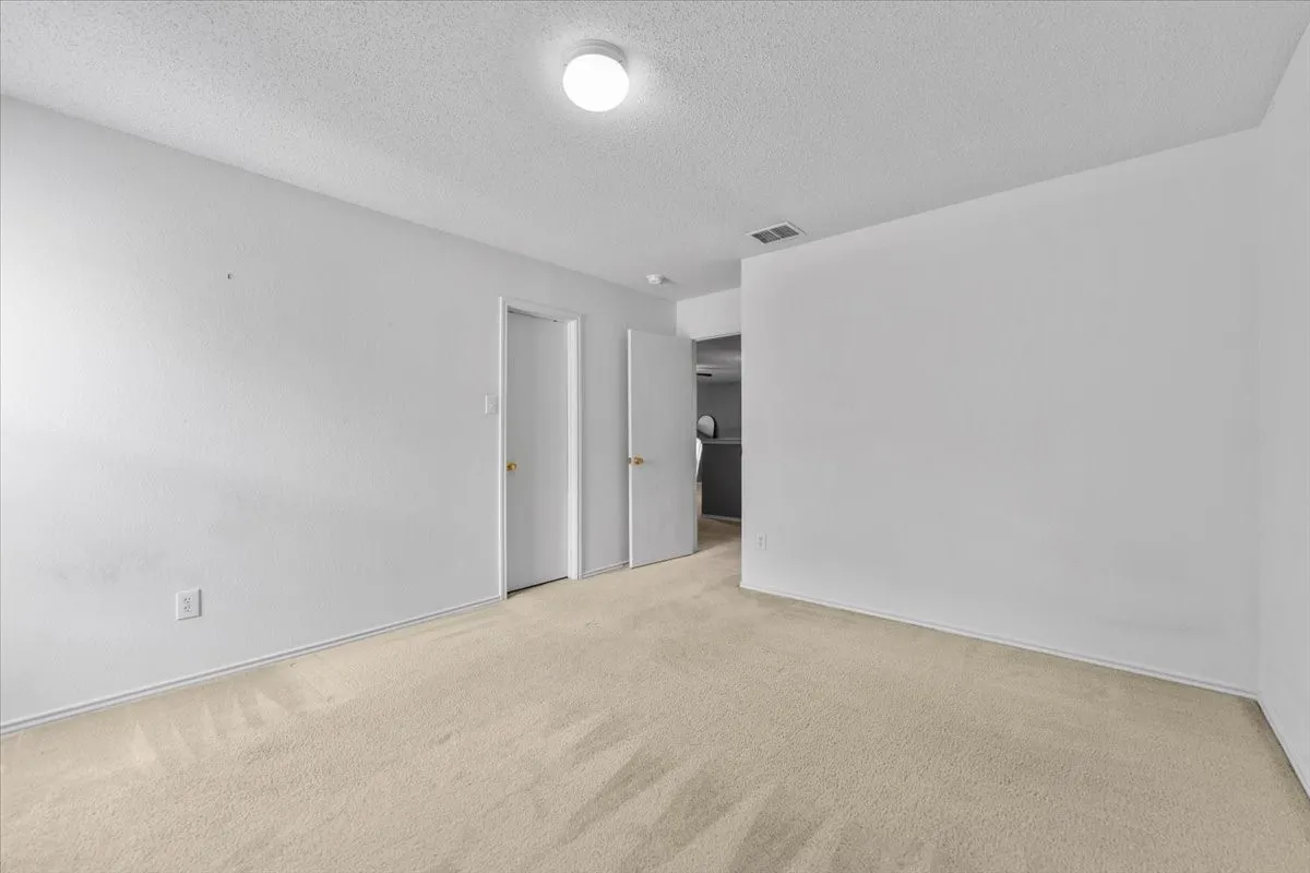 Single Family Residence For Rent in Collin County , 5401 Pandale Valley Drive, Mc Kinney, Texas 75071, 4 Bedroom, 3 Bathroom, 2 Garage spaces, 2,908 Sqft, built in 2003, mls#21297164, Real Estate Agent in Mc Kinney, Homes For Rent in Collin county, Homes For Rent in Mc Kinney, Realtor in Mc Kinney Texas, Real Estate Brokerage Independent Realty Texas, Luminita Cordes Realtor