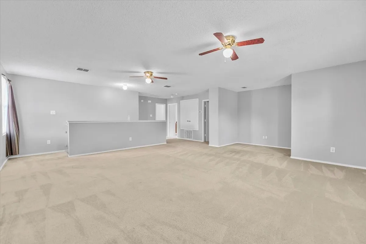 Single Family Residence For Rent in Collin County , 5401 Pandale Valley Drive, Mc Kinney, Texas 75071, 4 Bedroom, 3 Bathroom, 2 Garage spaces, 2,908 Sqft, built in 2003, mls#21297164, Real Estate Agent in Mc Kinney, Homes For Rent in Collin county, Homes For Rent in Mc Kinney, Realtor in Mc Kinney Texas, Real Estate Brokerage Independent Realty Texas, Luminita Cordes Realtor