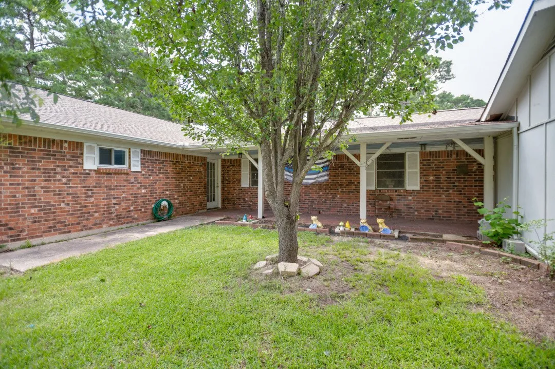 Single Family Residence For Sale in Freestone County , 683 US Highway 84 W, Teague, Texas 75860, 4 Bedrooms, 2 Bathrooms, Garage spaces, 2,304 Sqft, built in 1972, Price $539,999, mls#21301469, Real Estate Agent in Teague, Homes For Sale in Freestone county, Homes For Sale in Teague, Realtor in Teague Texas, Real Estate Brokerage Independent Realty Texas, Luminita Cordes Realtor