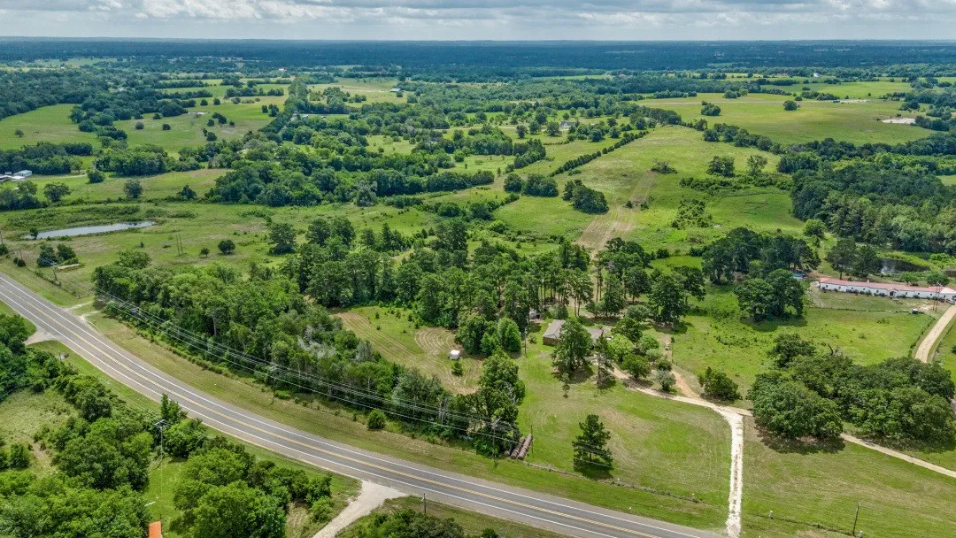 Single Family Residence For Sale in Freestone County , 683 US Highway 84 W, Teague, Texas 75860, 4 Bedrooms, 2 Bathrooms, Garage spaces, 2,304 Sqft, built in 1972, Price $539,999, mls#21301469, Real Estate Agent in Teague, Homes For Sale in Freestone county, Homes For Sale in Teague, Realtor in Teague Texas, Real Estate Brokerage Independent Realty Texas, Luminita Cordes Realtor