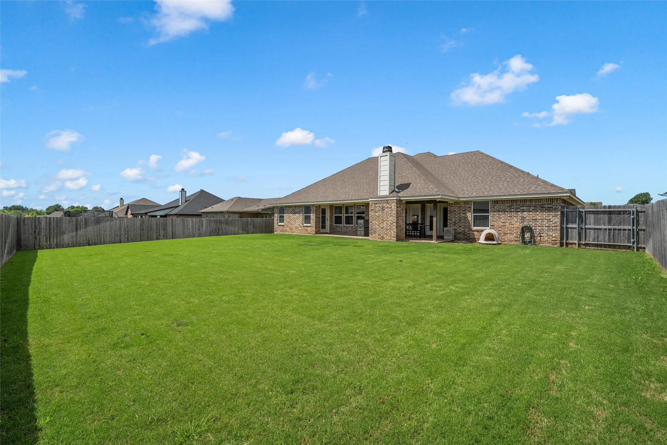 Single Family Residence For Sale in Mc Lennan County , 395 Cavitt Court, Robinson, Texas 76706, 4 Bedroom, 2 Bathroom, 2 Garage spaces, 2,029 Sqft, built in 2019, mls#21295028, Real Estate Agent in Robinson, Homes For Sale in Mc Lennan county, Homes For Sale in Robinson, Realtor in Robinson Texas, Real Estate Brokerage Independent Realty Texas, Luminita Cordes Realtor