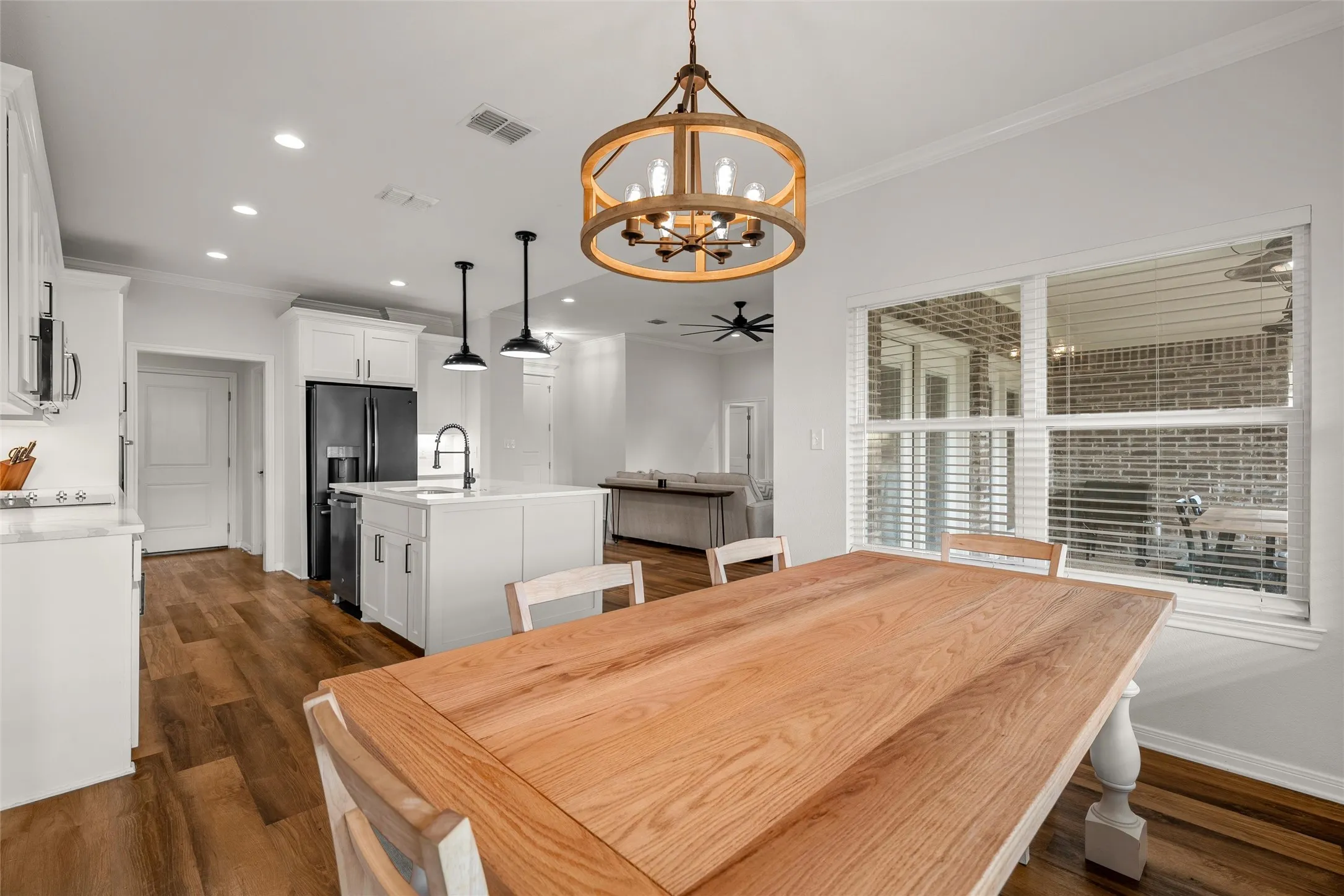 Single Family Residence For Sale in Mc Lennan County , 395 Cavitt Court, Robinson, Texas 76706, 4 Bedroom, 2 Bathroom, 2 Garage spaces, 2,029 Sqft, built in 2019, mls#21295028, Real Estate Agent in Robinson, Homes For Sale in Mc Lennan county, Homes For Sale in Robinson, Realtor in Robinson Texas, Real Estate Brokerage Independent Realty Texas, Luminita Cordes Realtor