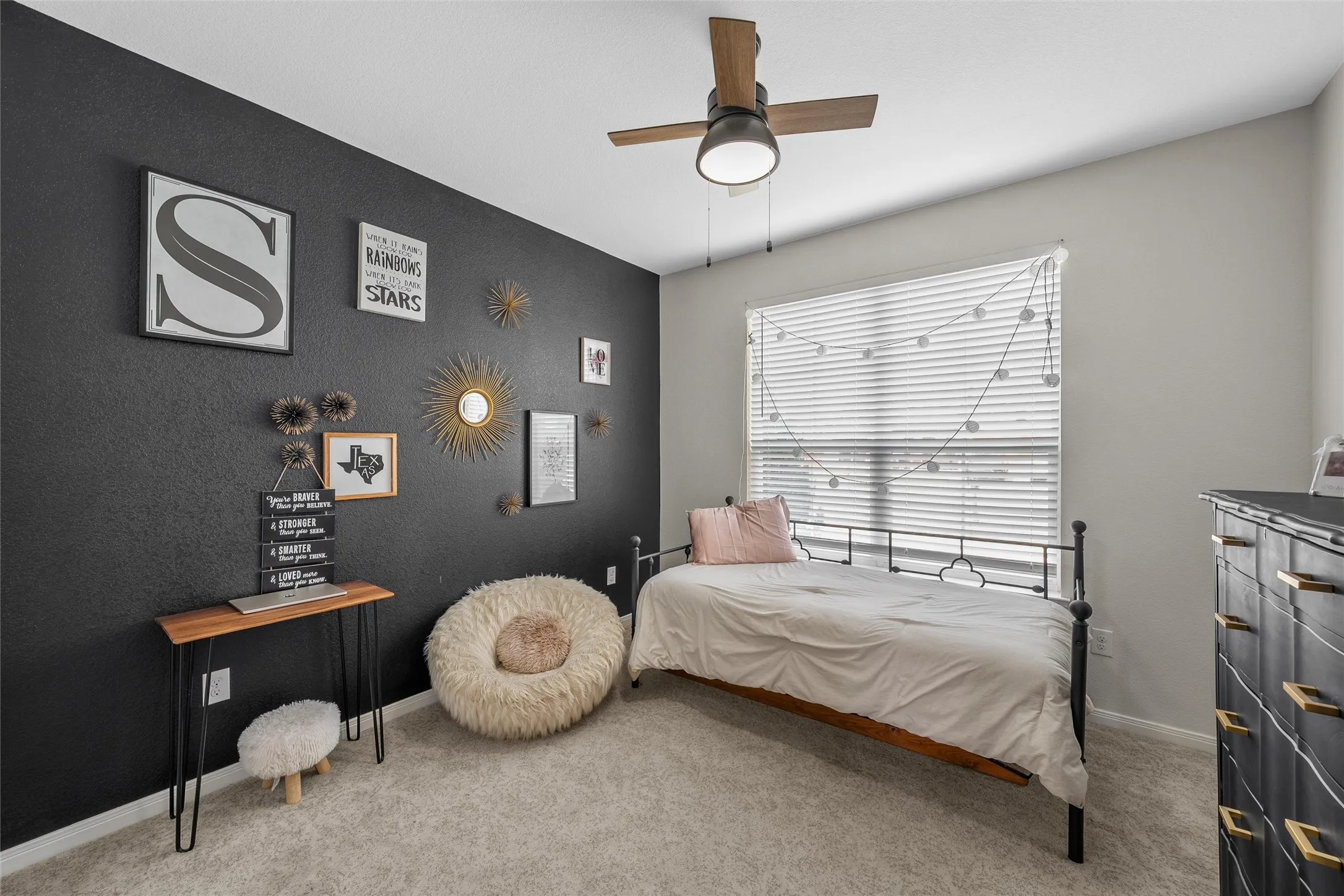 Single Family Residence For Sale in Mc Lennan County , 395 Cavitt Court, Robinson, Texas 76706, 4 Bedroom, 2 Bathroom, 2 Garage spaces, 2,029 Sqft, built in 2019, mls#21295028, Real Estate Agent in Robinson, Homes For Sale in Mc Lennan county, Homes For Sale in Robinson, Realtor in Robinson Texas, Real Estate Brokerage Independent Realty Texas, Luminita Cordes Realtor
