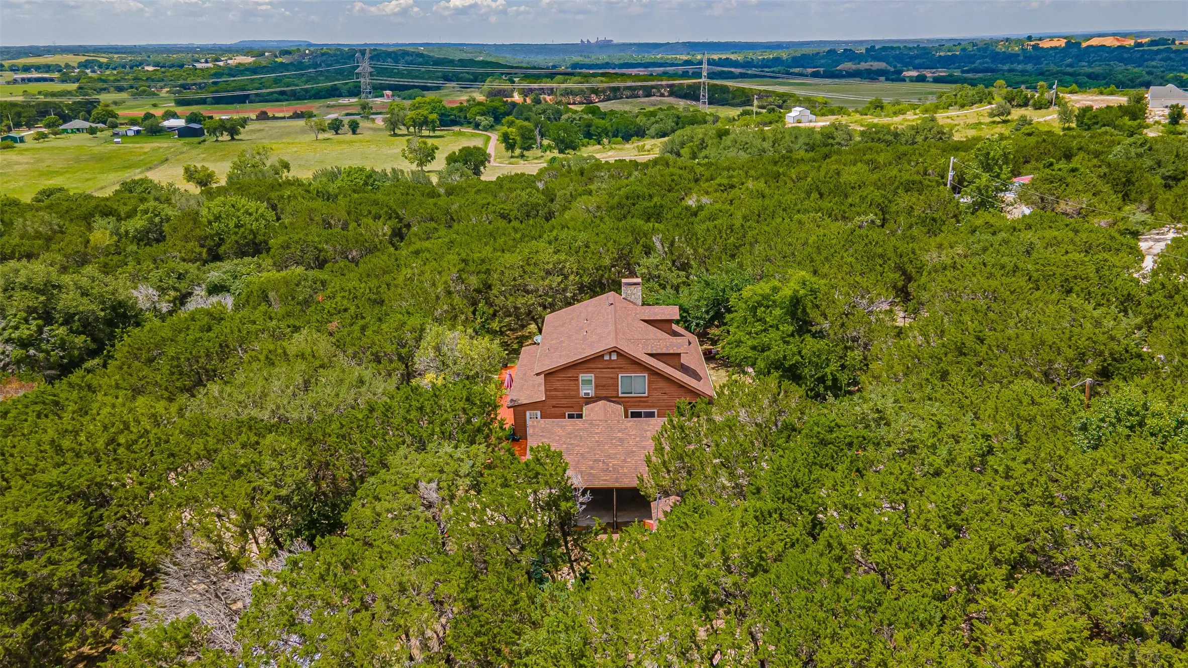Single Family Residence For Sale in Somervell County , 1129 County Road 306 #B, Glen Rose, Texas 76077, 4 Bedroom, 3 Bathroom, Garage spaces, 2,364 Sqft, built in 1992, mls#21301482, Real Estate Agent in Glen Rose, Homes For Sale in Somervell county, Homes For Sale in Glen Rose, Realtor in Glen Rose Texas, Real Estate Brokerage Independent Realty Texas, Luminita Cordes Realtor