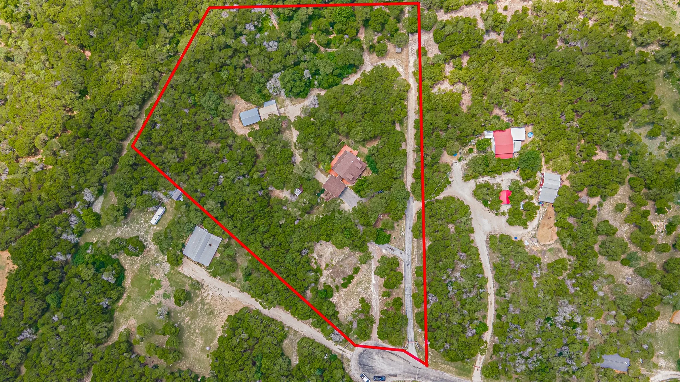 Single Family Residence For Sale in Somervell County , 1129 County Road 306 #B, Glen Rose, Texas 76077, 4 Bedroom, 3 Bathroom, Garage spaces, 2,364 Sqft, built in 1992, mls#21301482, Real Estate Agent in Glen Rose, Homes For Sale in Somervell county, Homes For Sale in Glen Rose, Realtor in Glen Rose Texas, Real Estate Brokerage Independent Realty Texas, Luminita Cordes Realtor