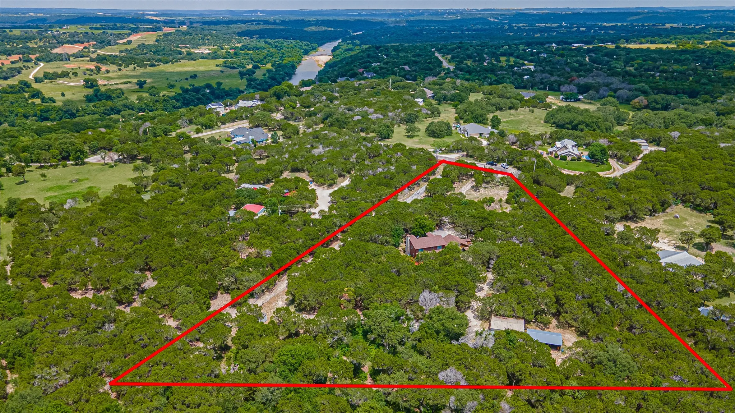 Single Family Residence For Sale in Somervell County , 1129 County Road 306 #B, Glen Rose, Texas 76077, 4 Bedroom, 3 Bathroom, Garage spaces, 2,364 Sqft, built in 1992, mls#21301482, Real Estate Agent in Glen Rose, Homes For Sale in Somervell county, Homes For Sale in Glen Rose, Realtor in Glen Rose Texas, Real Estate Brokerage Independent Realty Texas, Luminita Cordes Realtor