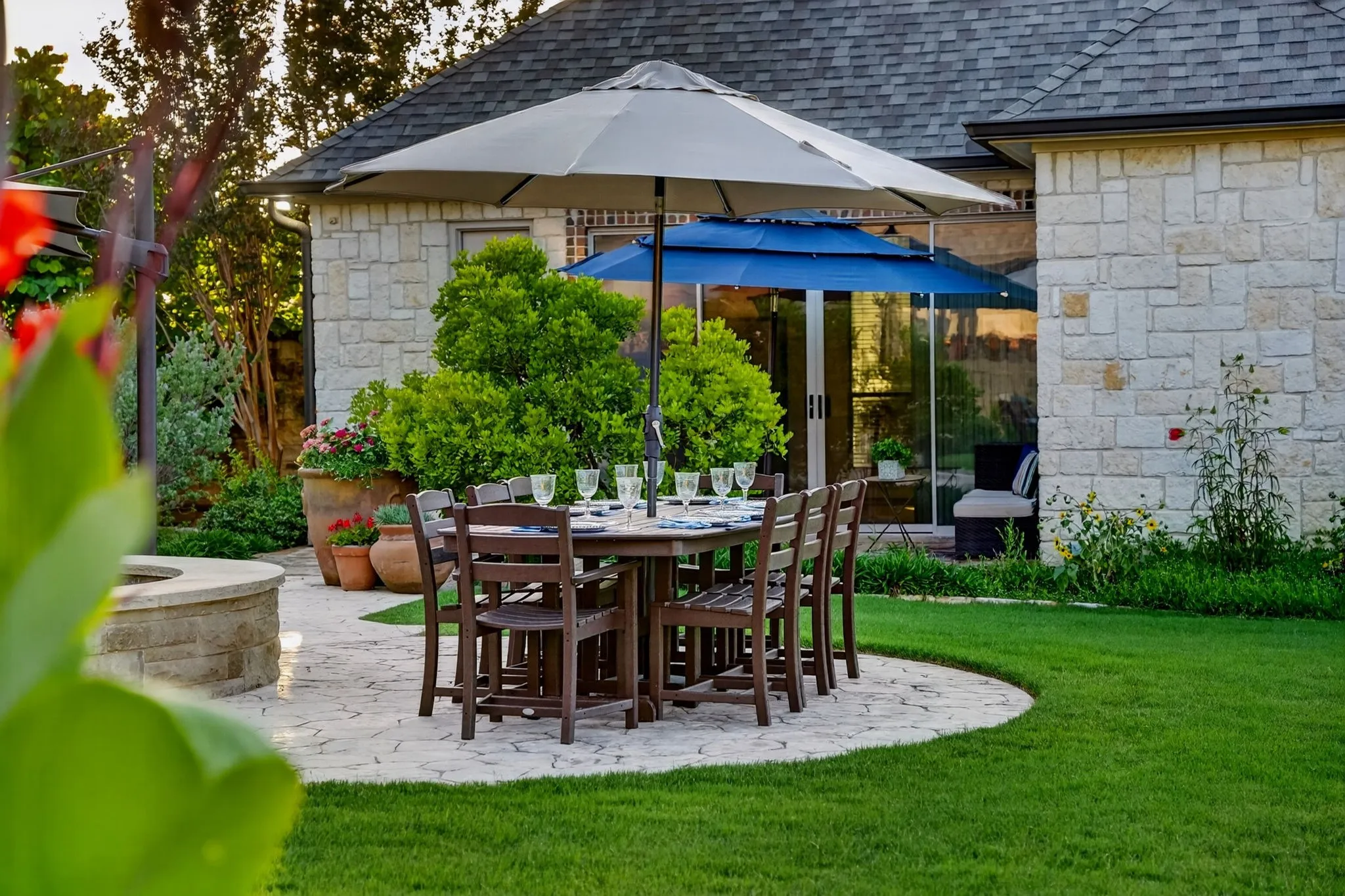 Dine al fresco