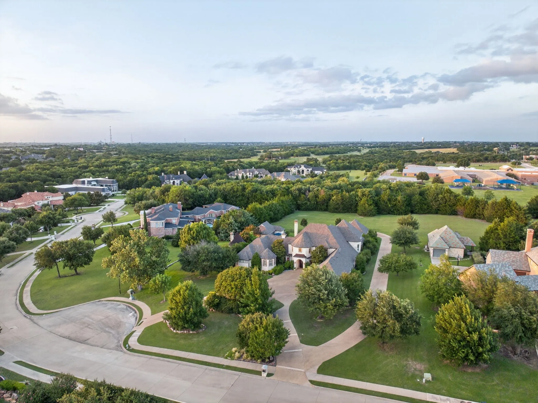 Single Family Residence For Sale in Rockwall County , 1729 Bison Meadow Lane, Heath, Texas 75032, 5 Bedroom, 6 Bathroom, 5 Garage spaces, 6,558 Sqft, built in 2000, mls#21291062, Real Estate Agent in Heath, Homes For Sale in Rockwall county, Homes For Sale in Heath, Realtor in Heath Texas, Real Estate Brokerage Independent Realty Texas, Luminita Cordes Realtor