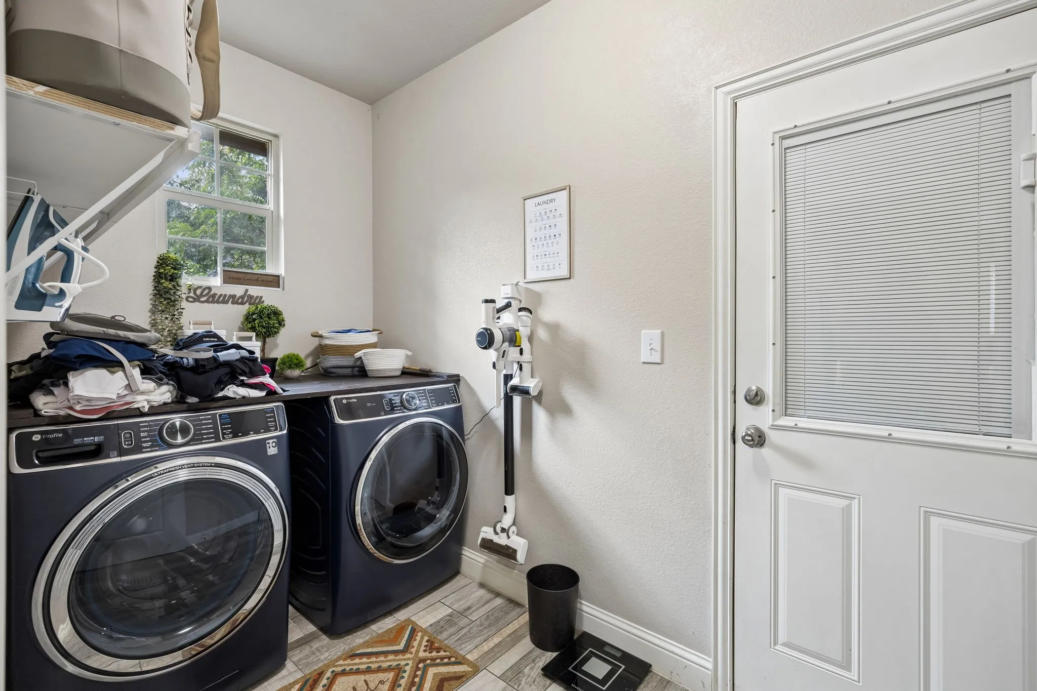 Single Family Residence For Sale in Dallas County , 1409 Powell Road, Mesquite, Texas 75149, 3 Bedroom, 2 Bathroom, 1 Garage spaces, 1,764 Sqft, built in 2020, mls#21301310, Real Estate Agent in Mesquite, Homes For Sale in Dallas county, Homes For Sale in Mesquite, Realtor in Mesquite Texas, Real Estate Brokerage Independent Realty Texas, Luminita Cordes Realtor