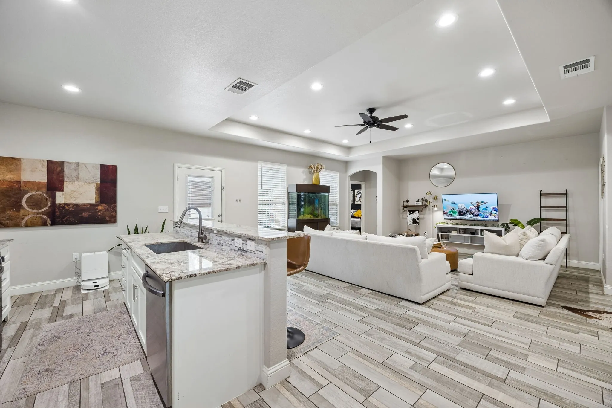 Single Family Residence For Sale in Dallas County , 1409 Powell Road, Mesquite, Texas 75149, 3 Bedroom, 2 Bathroom, 1 Garage spaces, 1,764 Sqft, built in 2020, mls#21301310, Real Estate Agent in Mesquite, Homes For Sale in Dallas county, Homes For Sale in Mesquite, Realtor in Mesquite Texas, Real Estate Brokerage Independent Realty Texas, Luminita Cordes Realtor