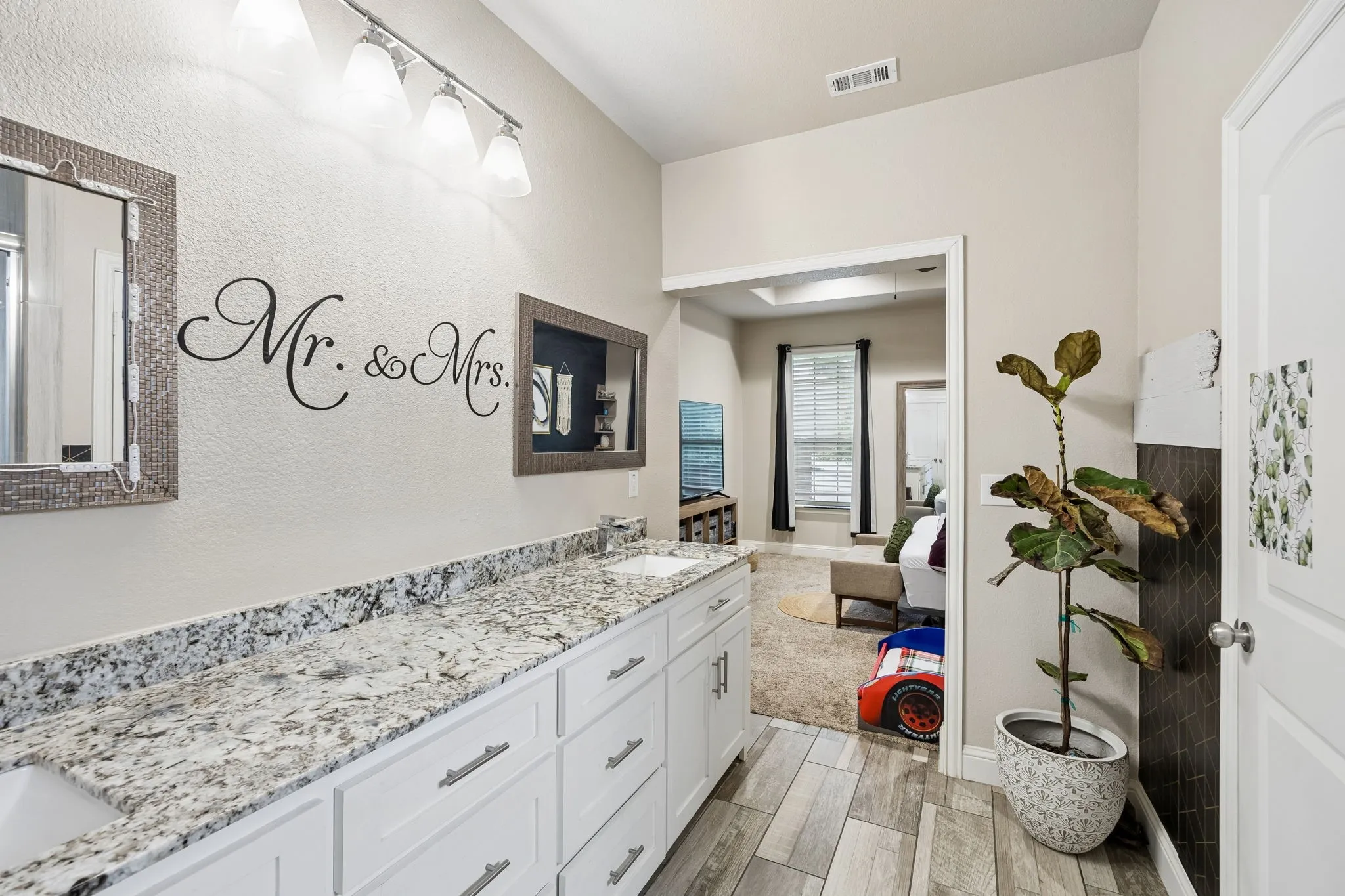 Single Family Residence For Sale in Dallas County , 1409 Powell Road, Mesquite, Texas 75149, 3 Bedroom, 2 Bathroom, 1 Garage spaces, 1,764 Sqft, built in 2020, mls#21301310, Real Estate Agent in Mesquite, Homes For Sale in Dallas county, Homes For Sale in Mesquite, Realtor in Mesquite Texas, Real Estate Brokerage Independent Realty Texas, Luminita Cordes Realtor
