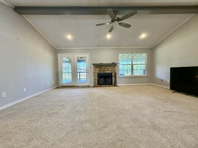 Single Family Residence For Sale in Grayson County , 363 Willow Drive, Pottsboro, Texas 75076, 3 Bedroom, 2 Bathroom, Garage spaces, 2,162 Sqft, built in 2003, mls#21297360, Real Estate Agent in Pottsboro, Homes For Sale in Grayson county, Homes For Sale in Pottsboro, Realtor in Pottsboro Texas, Real Estate Brokerage Independent Realty Texas, Luminita Cordes Realtor