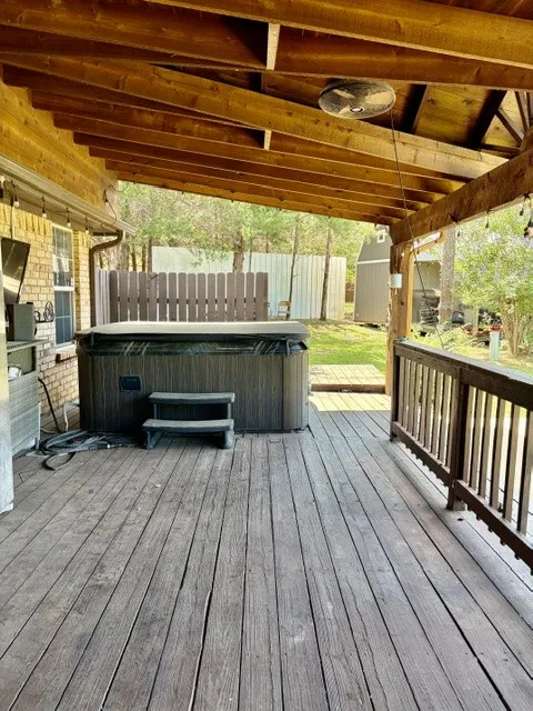 Single Family Residence For Sale in Grayson County , 363 Willow Drive, Pottsboro, Texas 75076, 3 Bedroom, 2 Bathroom, Garage spaces, 2,162 Sqft, built in 2003, mls#21297360, Real Estate Agent in Pottsboro, Homes For Sale in Grayson county, Homes For Sale in Pottsboro, Realtor in Pottsboro Texas, Real Estate Brokerage Independent Realty Texas, Luminita Cordes Realtor