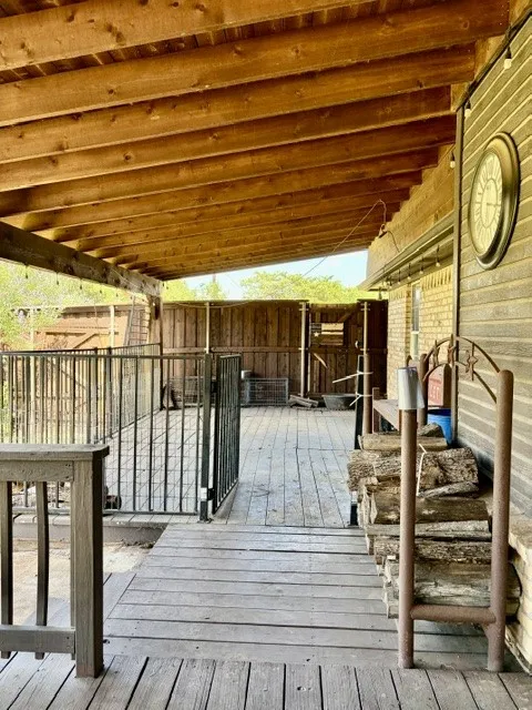 Single Family Residence For Sale in Grayson County , 363 Willow Drive, Pottsboro, Texas 75076, 3 Bedroom, 2 Bathroom, Garage spaces, 2,162 Sqft, built in 2003, mls#21297360, Real Estate Agent in Pottsboro, Homes For Sale in Grayson county, Homes For Sale in Pottsboro, Realtor in Pottsboro Texas, Real Estate Brokerage Independent Realty Texas, Luminita Cordes Realtor