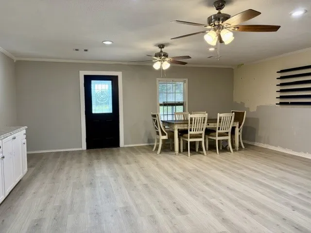Single Family Residence For Sale in Grayson County , 363 Willow Drive, Pottsboro, Texas 75076, 3 Bedroom, 2 Bathroom, Garage spaces, 2,162 Sqft, built in 2003, mls#21297360, Real Estate Agent in Pottsboro, Homes For Sale in Grayson county, Homes For Sale in Pottsboro, Realtor in Pottsboro Texas, Real Estate Brokerage Independent Realty Texas, Luminita Cordes Realtor