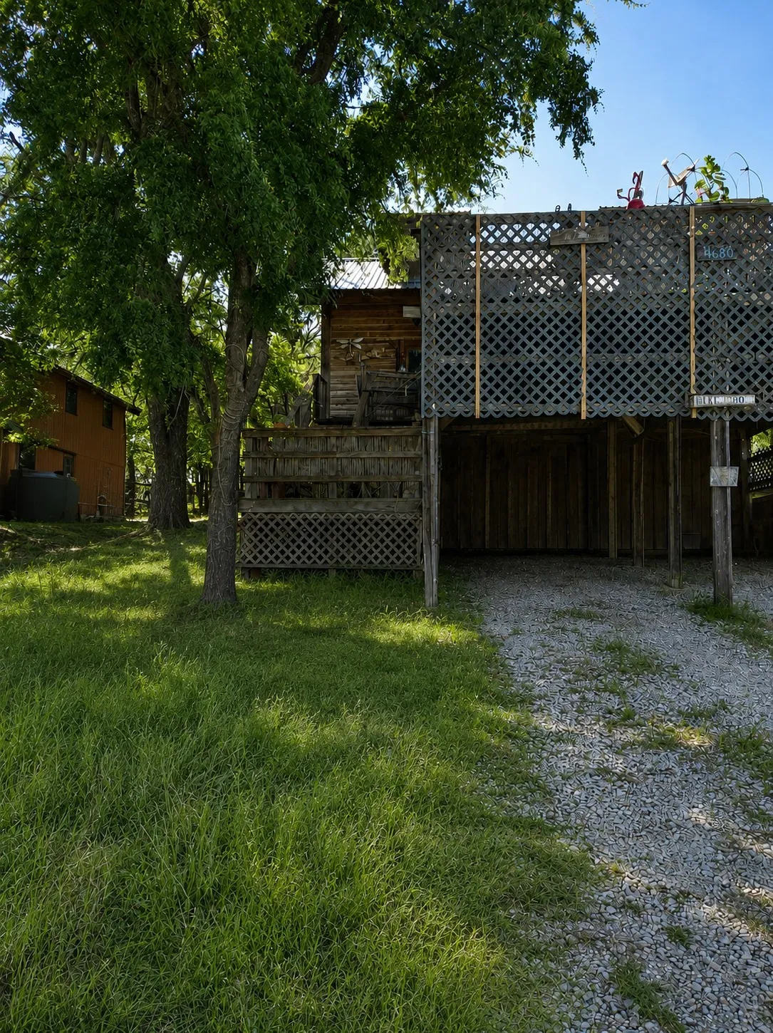 Single Family Residence For Sale in Brown County , 4680 Tamarack Drive, May, Texas 76857, 2 Bedroom, 2 Bathroom, Garage spaces, 1,170 Sqft, built in 1986, mls#21301514, Real Estate Agent in May, Homes For Sale in Brown county, Homes For Sale in May, Realtor in May Texas, Real Estate Brokerage Independent Realty Texas, Luminita Cordes Realtor