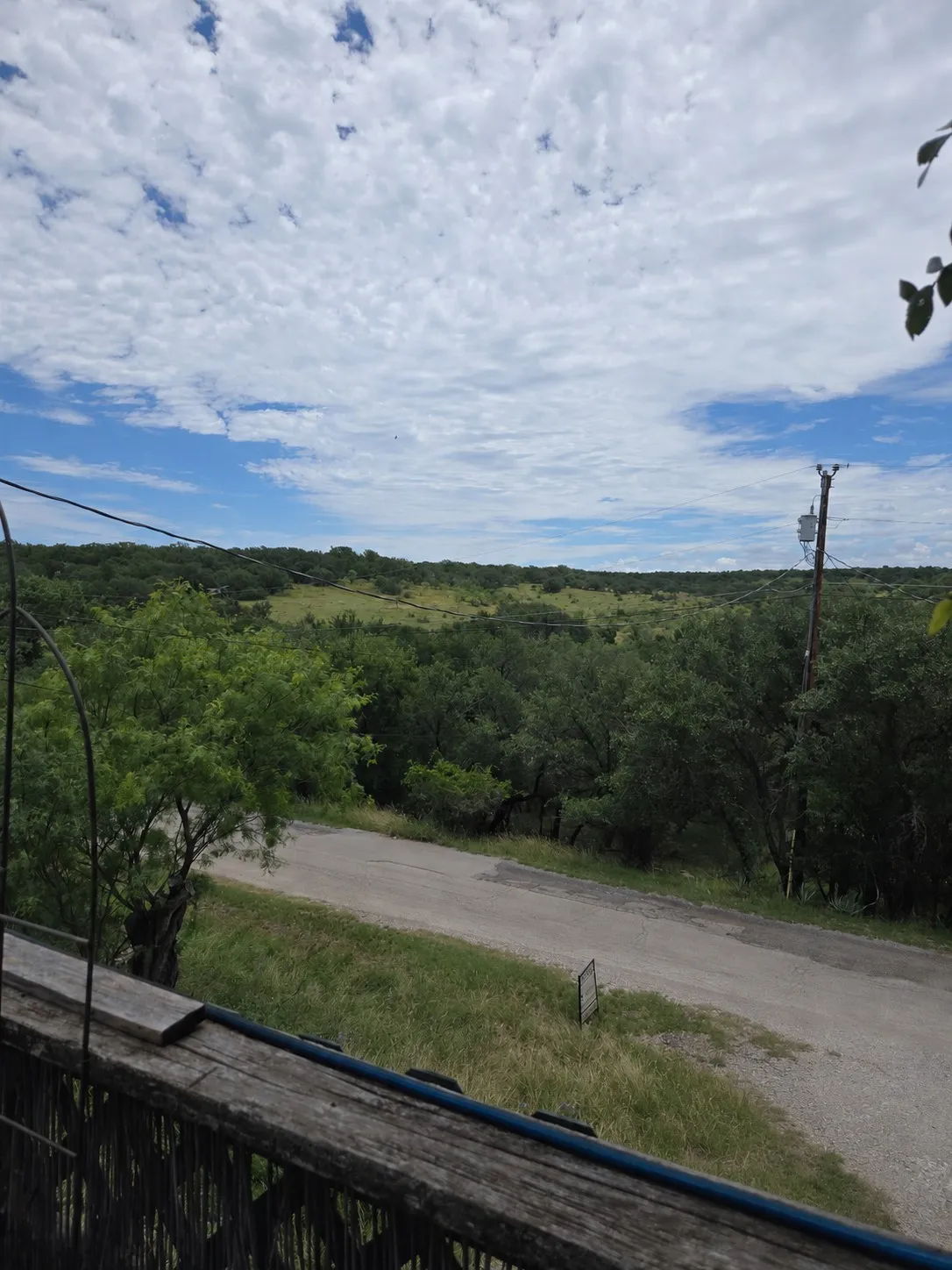 Single Family Residence For Sale in Brown County , 4680 Tamarack Drive, May, Texas 76857, 2 Bedroom, 2 Bathroom, Garage spaces, 1,170 Sqft, built in 1986, mls#21301514, Real Estate Agent in May, Homes For Sale in Brown county, Homes For Sale in May, Realtor in May Texas, Real Estate Brokerage Independent Realty Texas, Luminita Cordes Realtor
