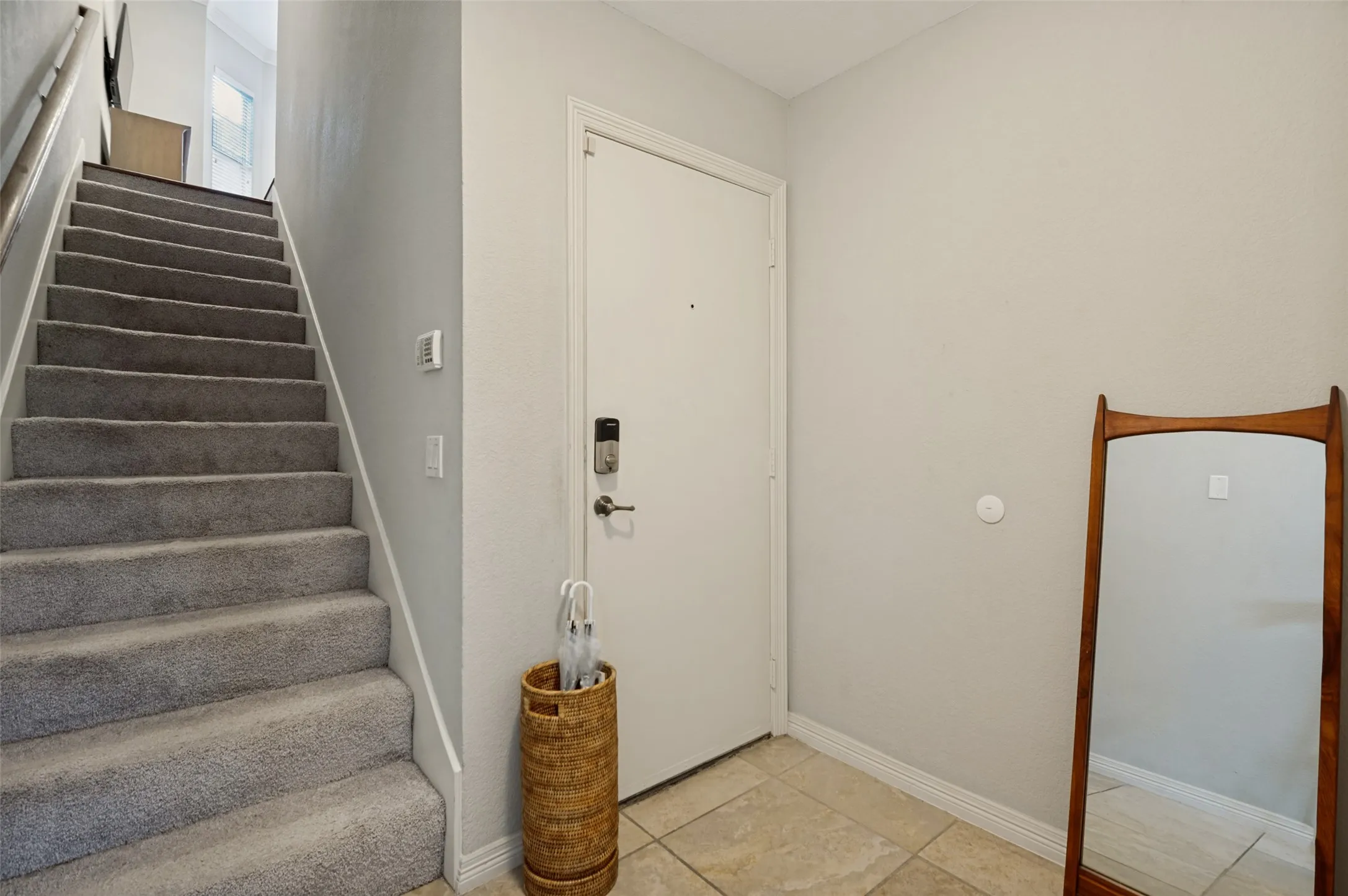 Condominium For Sale in Dallas County , 2205 Canton Street 105, Dallas, Texas 75201, 3 Bedroom, 4 Bathroom, 2 Garage spaces, 3,020 Sqft, built in 2001, mls#21301234, Real Estate Agent in Dallas, Homes For Sale in Dallas county, Homes For Sale in Dallas, Realtor in Dallas Texas, Real Estate Brokerage Independent Realty Texas, Luminita Cordes Realtor