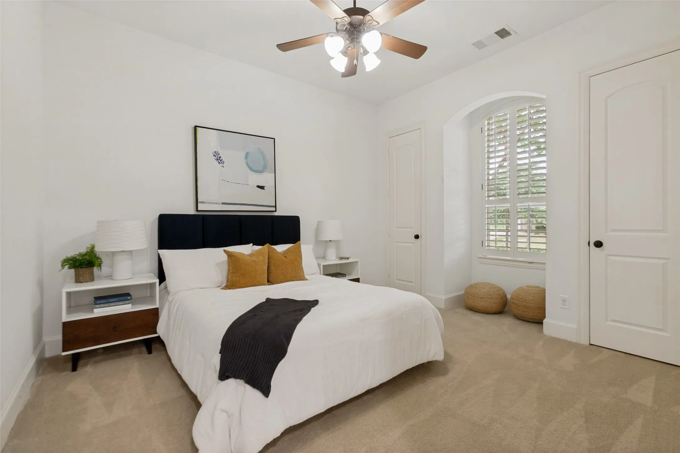 Guest Bedroom downstairs