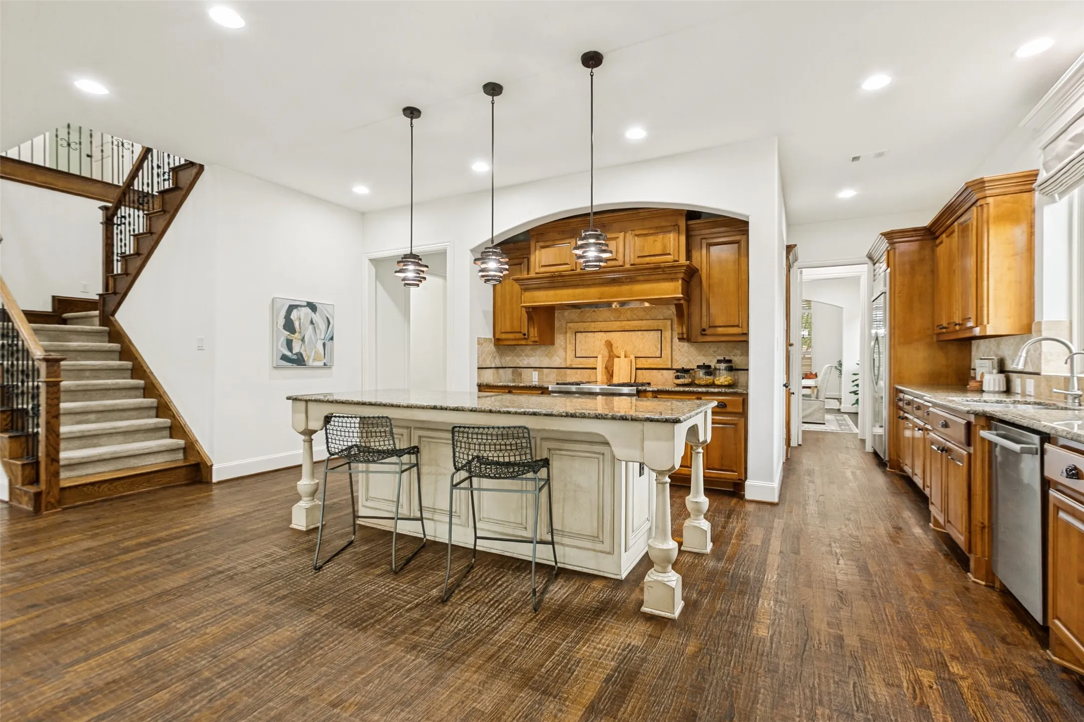 Single Family Residence For Sale in Collin County , 4080 Chimney Rock Drive, Prosper, Texas 75078, 5 Bedroom, 6 Bathroom, 3 Garage spaces, 5,193 Sqft, built in 2009, mls#21301326, Real Estate Agent in Prosper, Homes For Sale in Collin county, Homes For Sale in Prosper, Realtor in Prosper Texas, Real Estate Brokerage Independent Realty Texas, Luminita Cordes Realtor