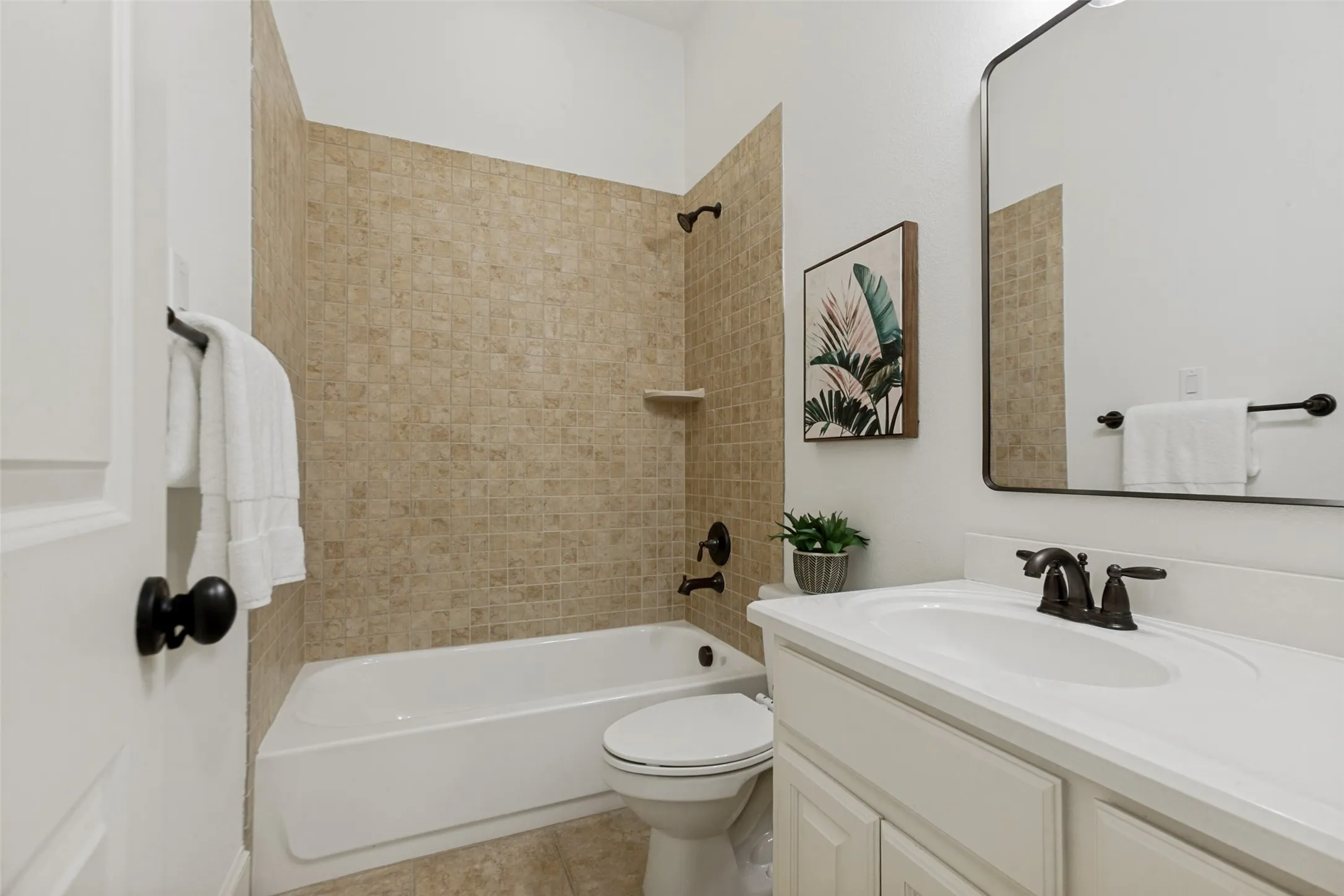 Bathroom adjacent to guest bedroom