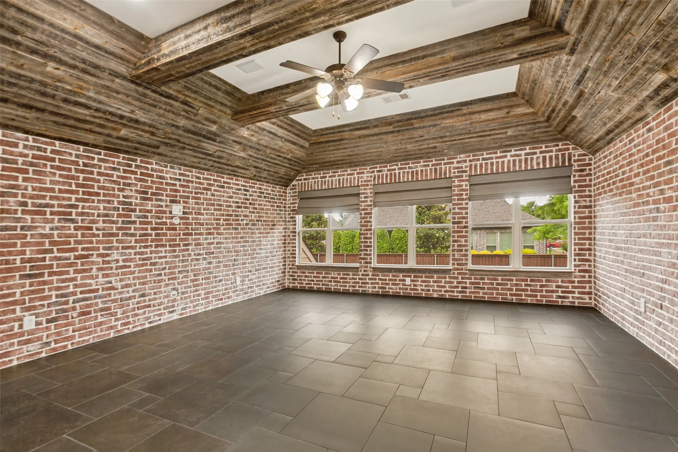 Single Family Residence For Sale in Collin County , 4080 Chimney Rock Drive, Prosper, Texas 75078, 5 Bedroom, 6 Bathroom, 3 Garage spaces, 5,193 Sqft, built in 2009, mls#21301326, Real Estate Agent in Prosper, Homes For Sale in Collin county, Homes For Sale in Prosper, Realtor in Prosper Texas, Real Estate Brokerage Independent Realty Texas, Luminita Cordes Realtor